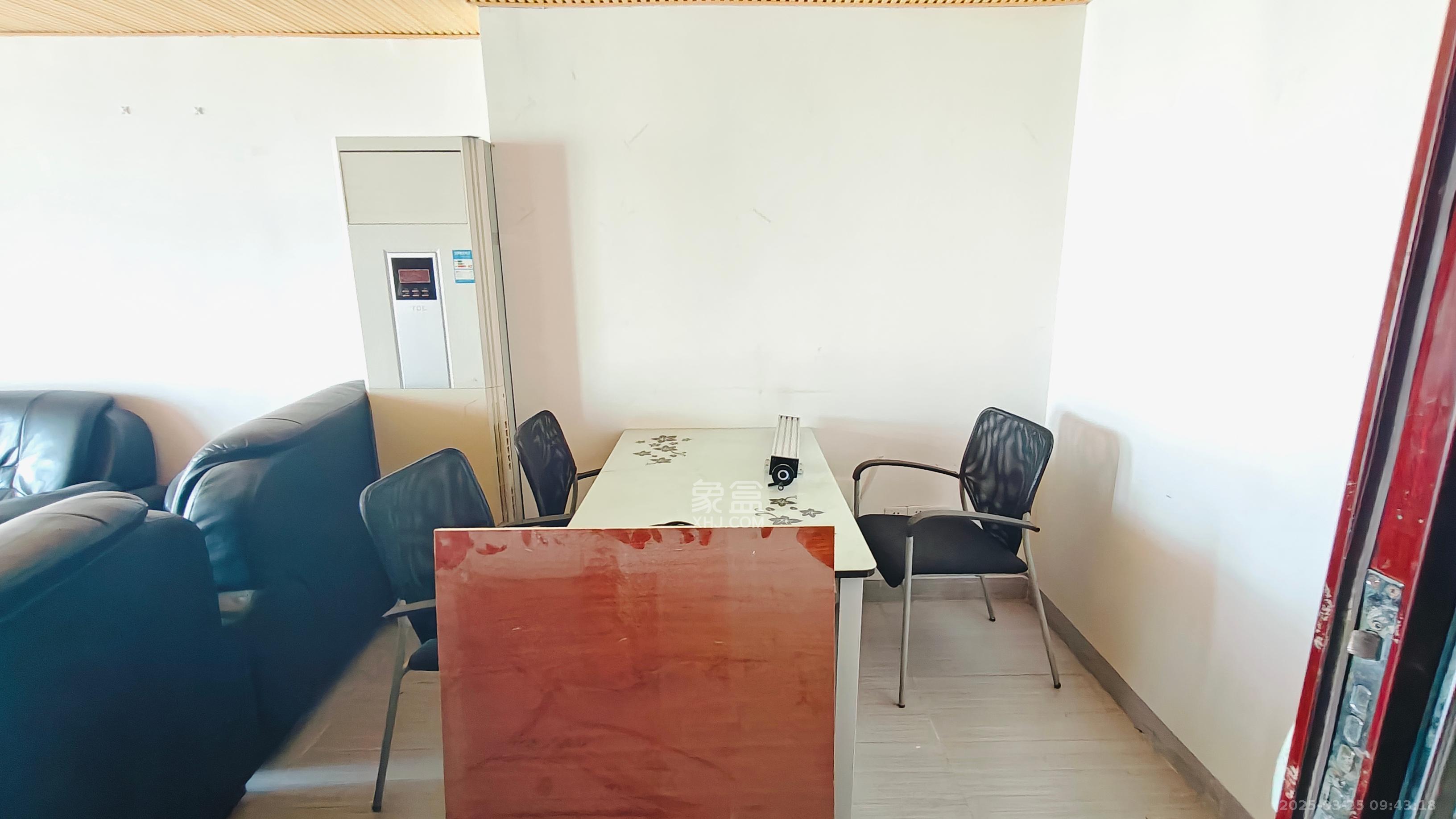 MOMA当代广场  1室1厅1卫    1300.0元/月室内图