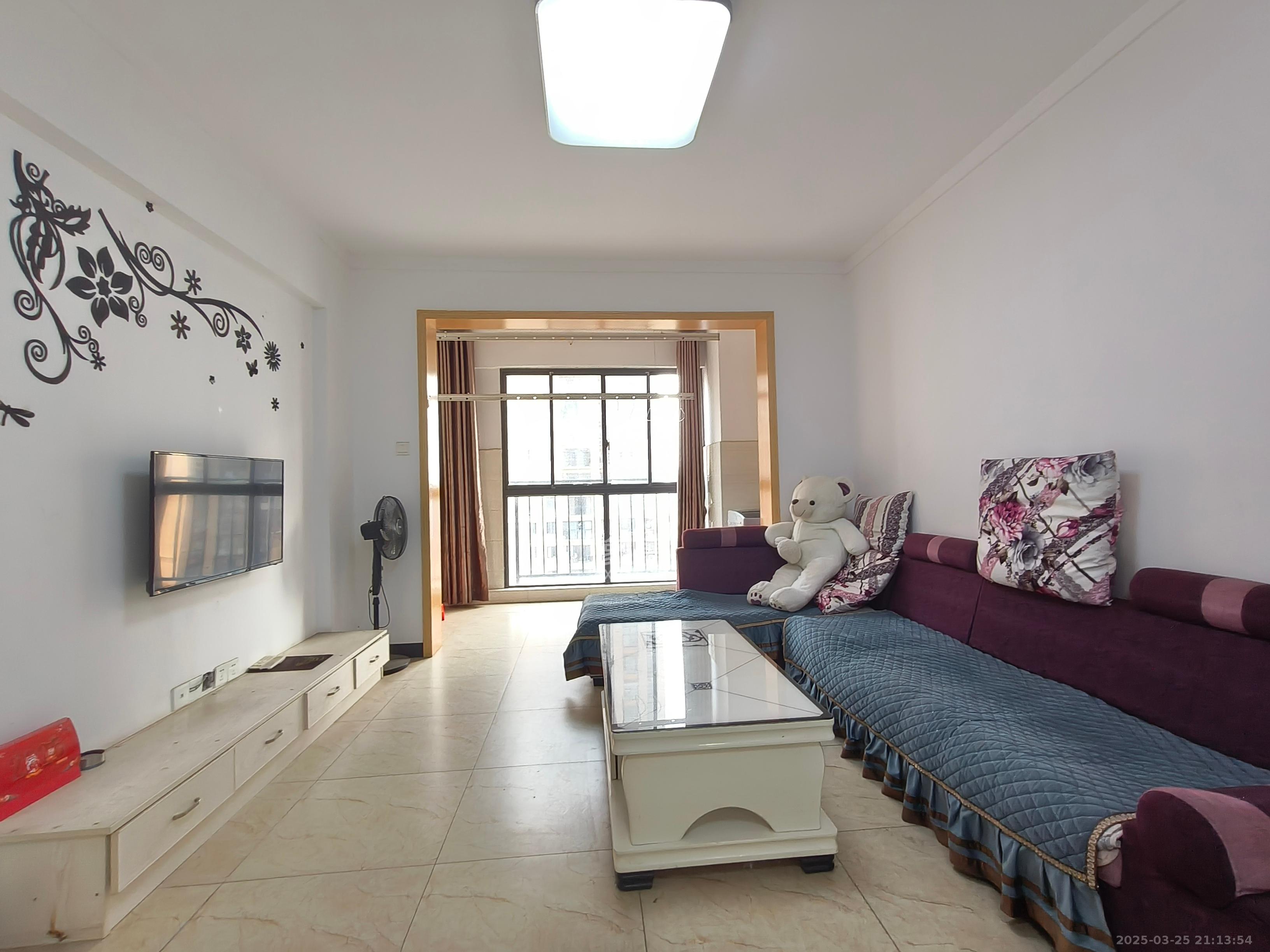 领东汇 3室2厅1卫 2200.0元/月 领东汇 3室2厅1卫 2200.0元/月室内图