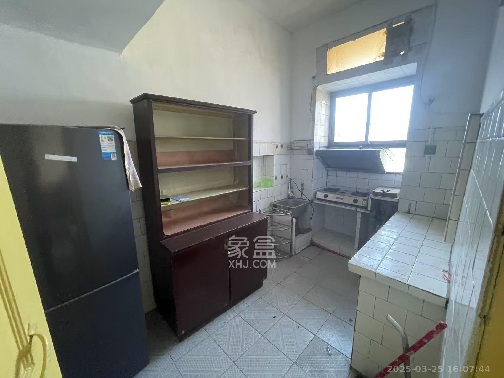 铝厂宿舍 2室1厅1卫 1100.0元/月 铝厂宿舍 2室1厅1卫 1100.0元/月室内图