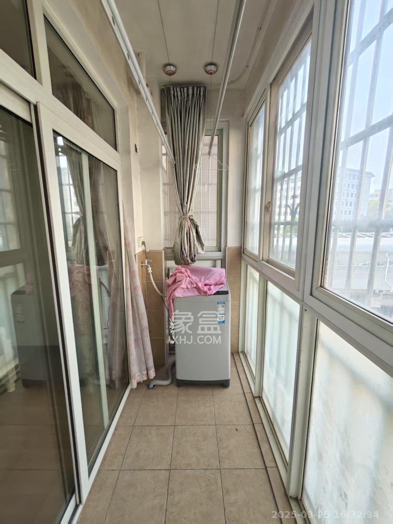 万丽景园  2室1厅1卫   1800.00元/月室内图