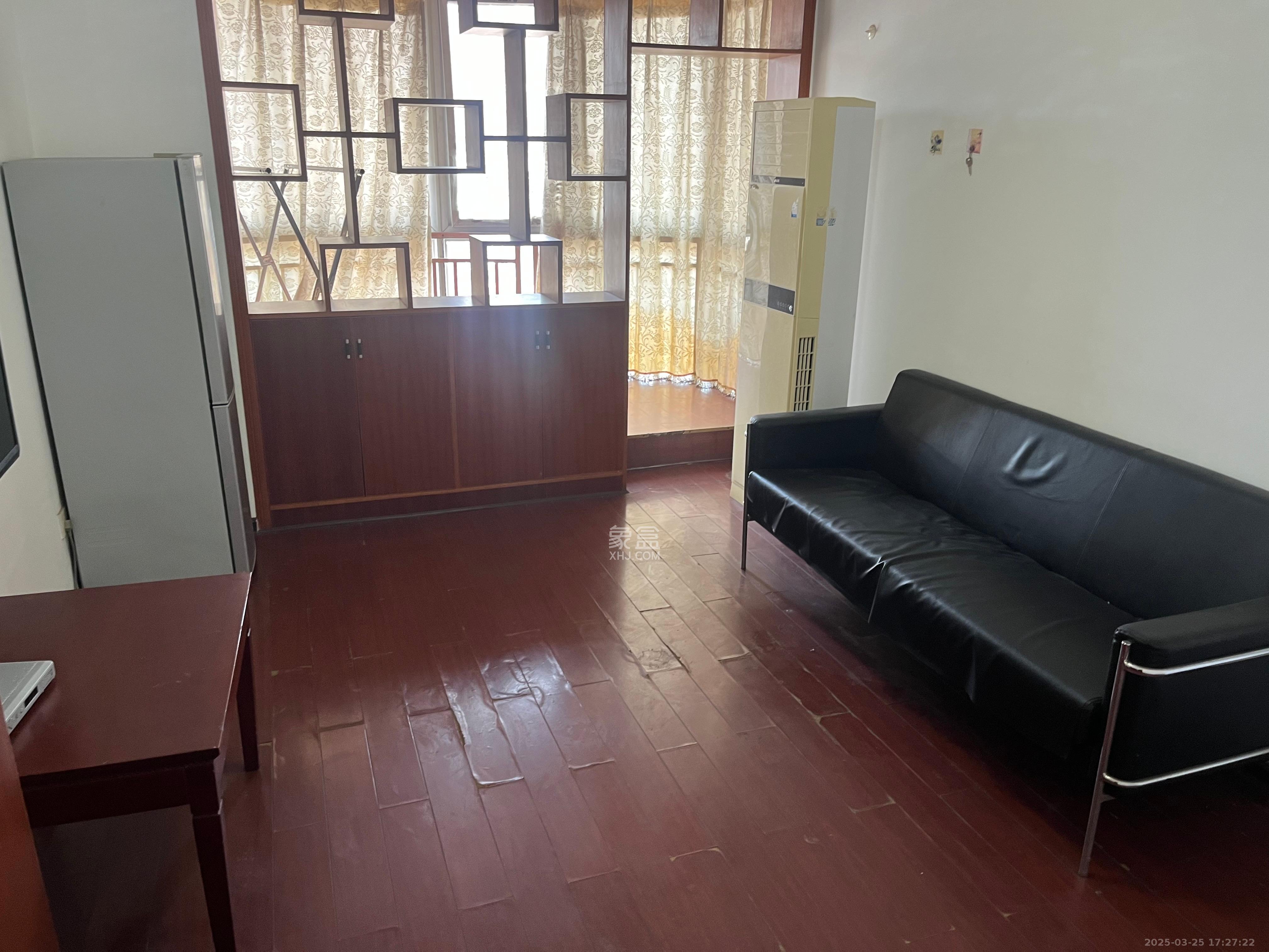 天剑华城 1室1厅1卫 1500.0元/月 天剑华城 1室1厅1卫 1500.0元/月室内图