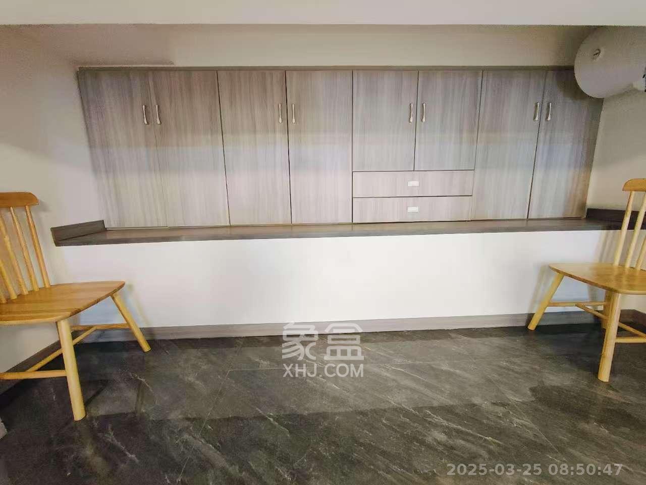 弘阳时光里  2室1厅1卫   2200.00元/月室内图