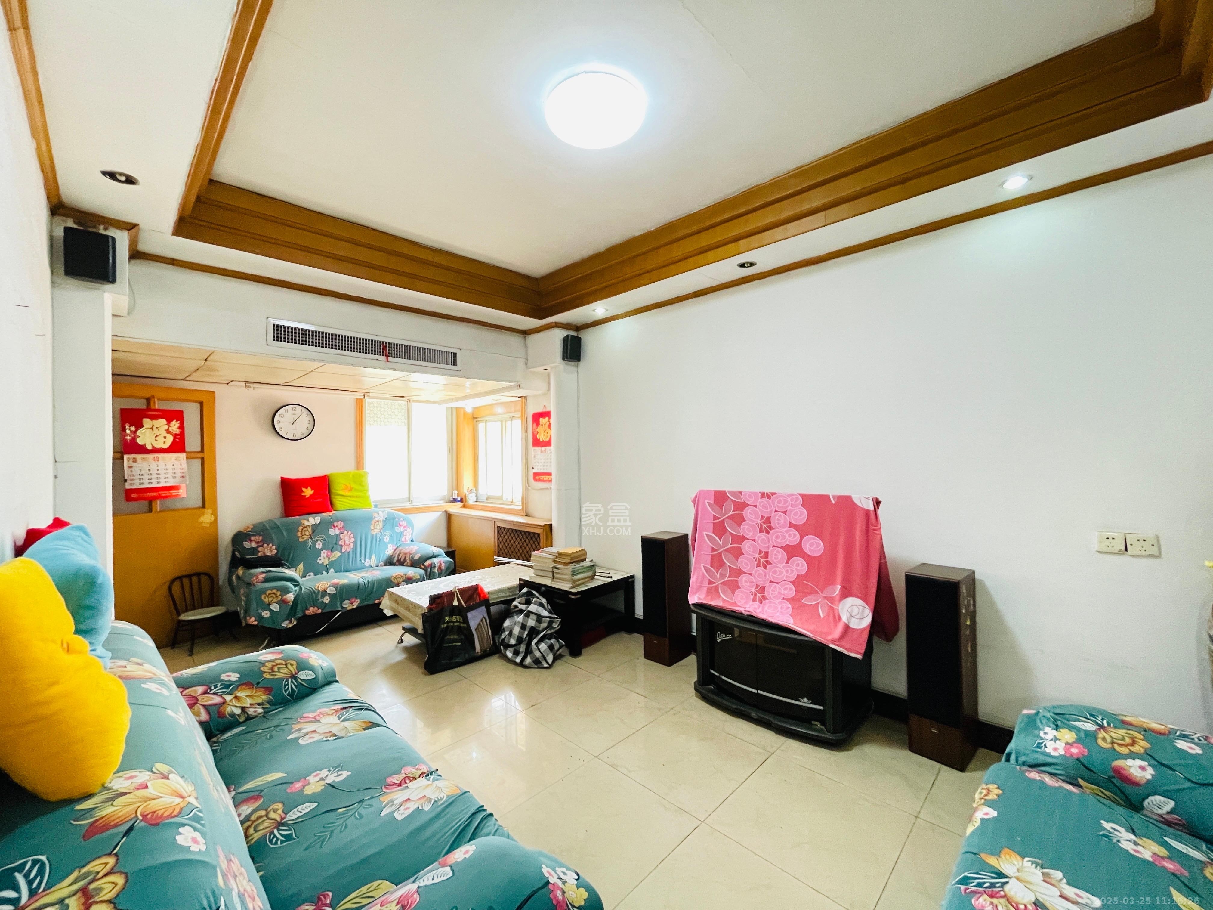 中南大學(xué)湘雅二醫(yī)院大院  2室2廳1衛(wèi)   2500.00元/月室內(nèi)圖