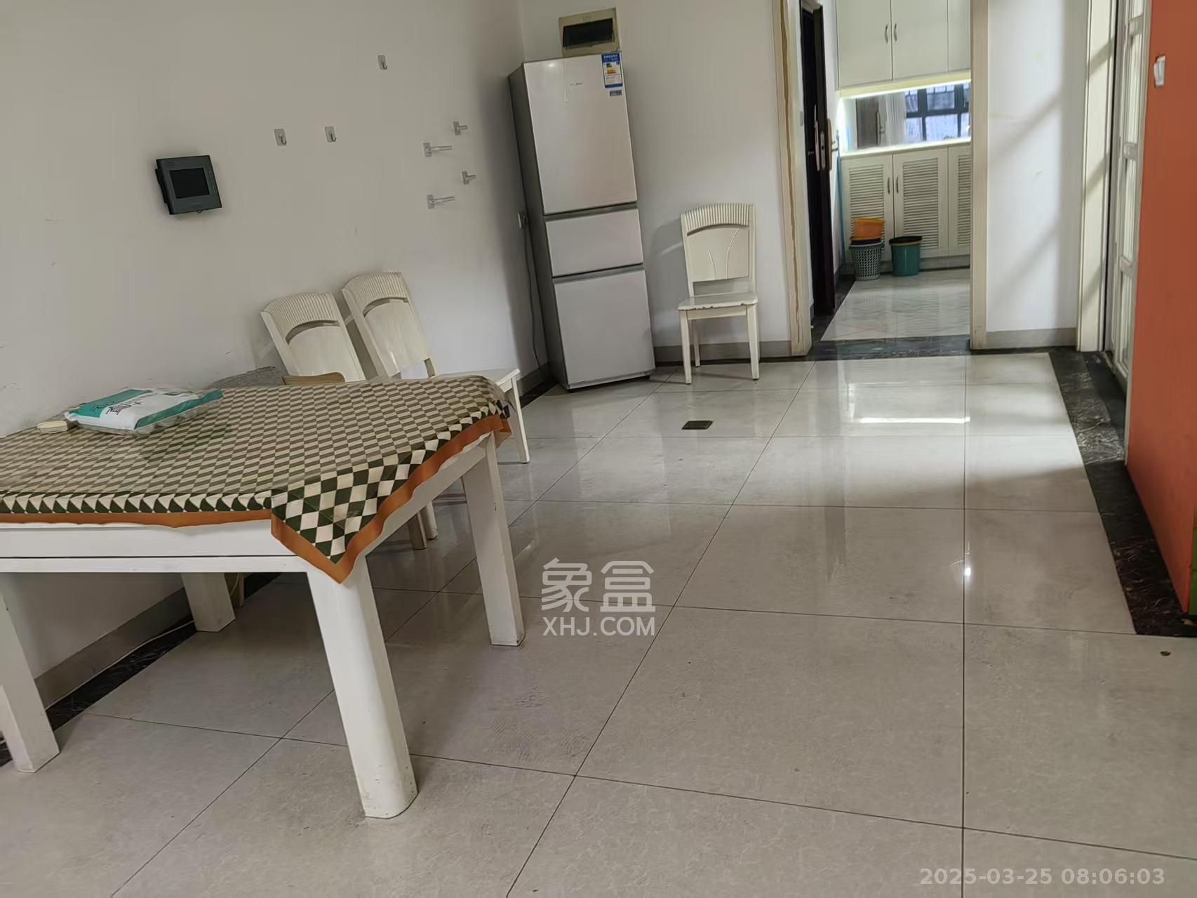 华悦城  3室2厅1卫    2400.0元/月 华悦城  3室2厅1卫    2400.0元/月