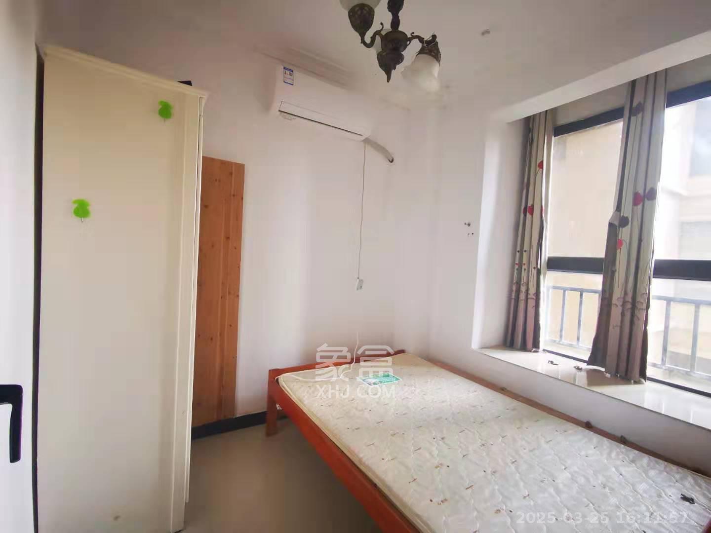 保利麓谷林语C区  3室2厅1卫   2500.00元/月室内图