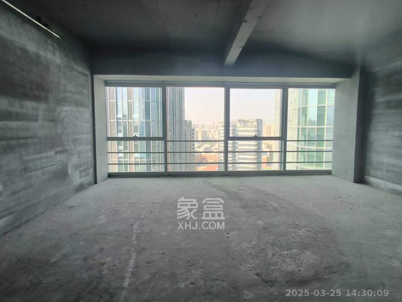 复地滨江金融中心   204.0㎡     9000.00元/月室内图