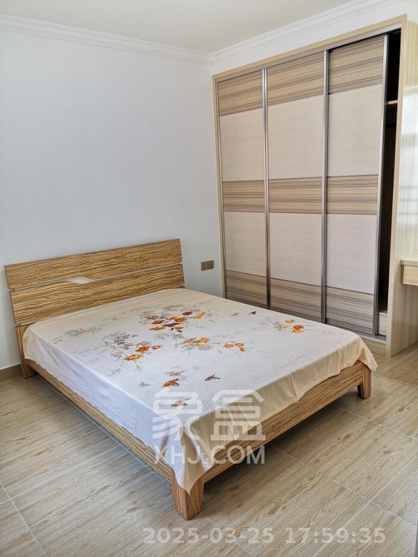 好莱城(弘德西街) 3室2厅1卫 2600.0元/月 好莱城(弘德西街) 3室2厅1卫 2600.0元/月室内图