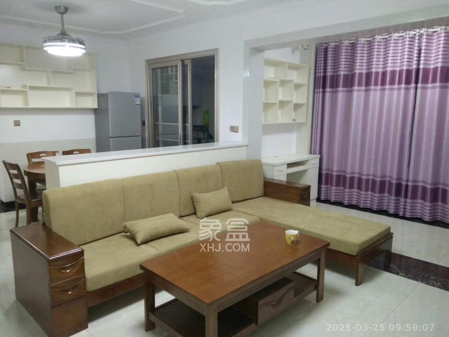 和润园一、二期 3室2厅1卫 2000.0元/月 和润园一、二期 3室2厅1卫 2000.0元/月室内图