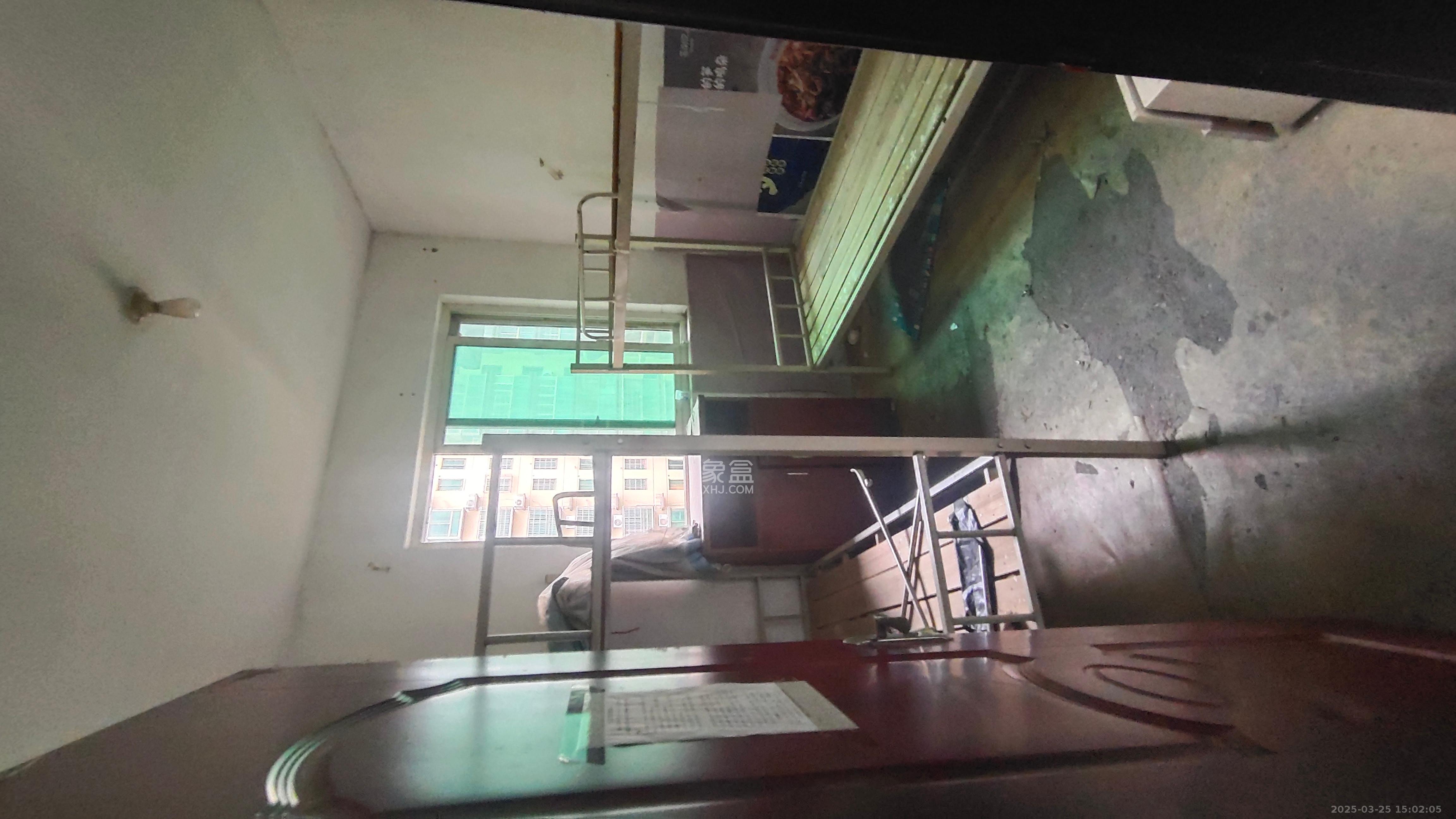 麓谷加州阳光  1室2厅2卫    2200.0元/月 麓谷加州阳光  1室2厅2卫    2200.0元/月室内图