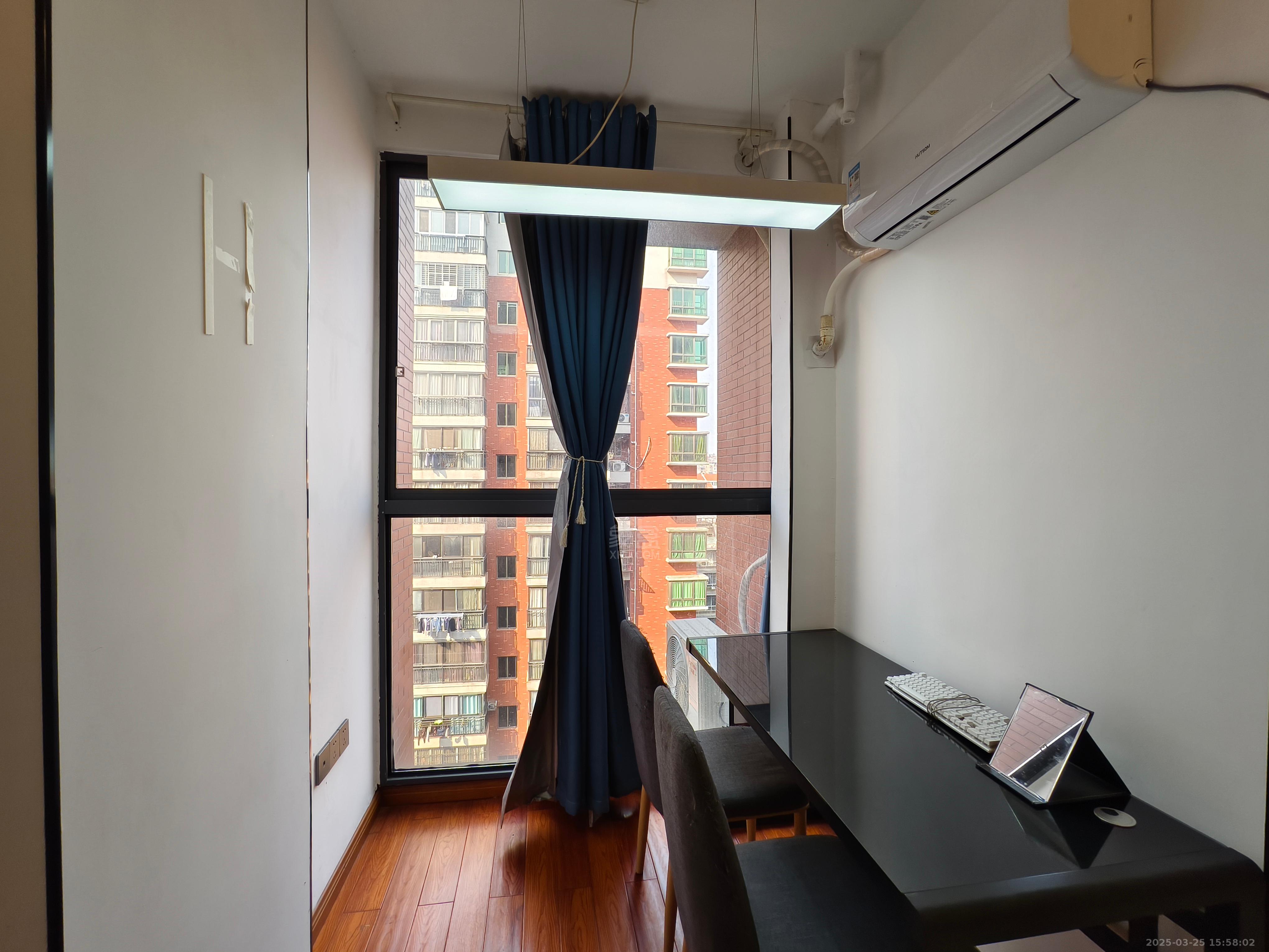 庐山恋 3室2厅1卫 2200.0元/月 庐山恋 3室2厅1卫 2200.0元/月室内图