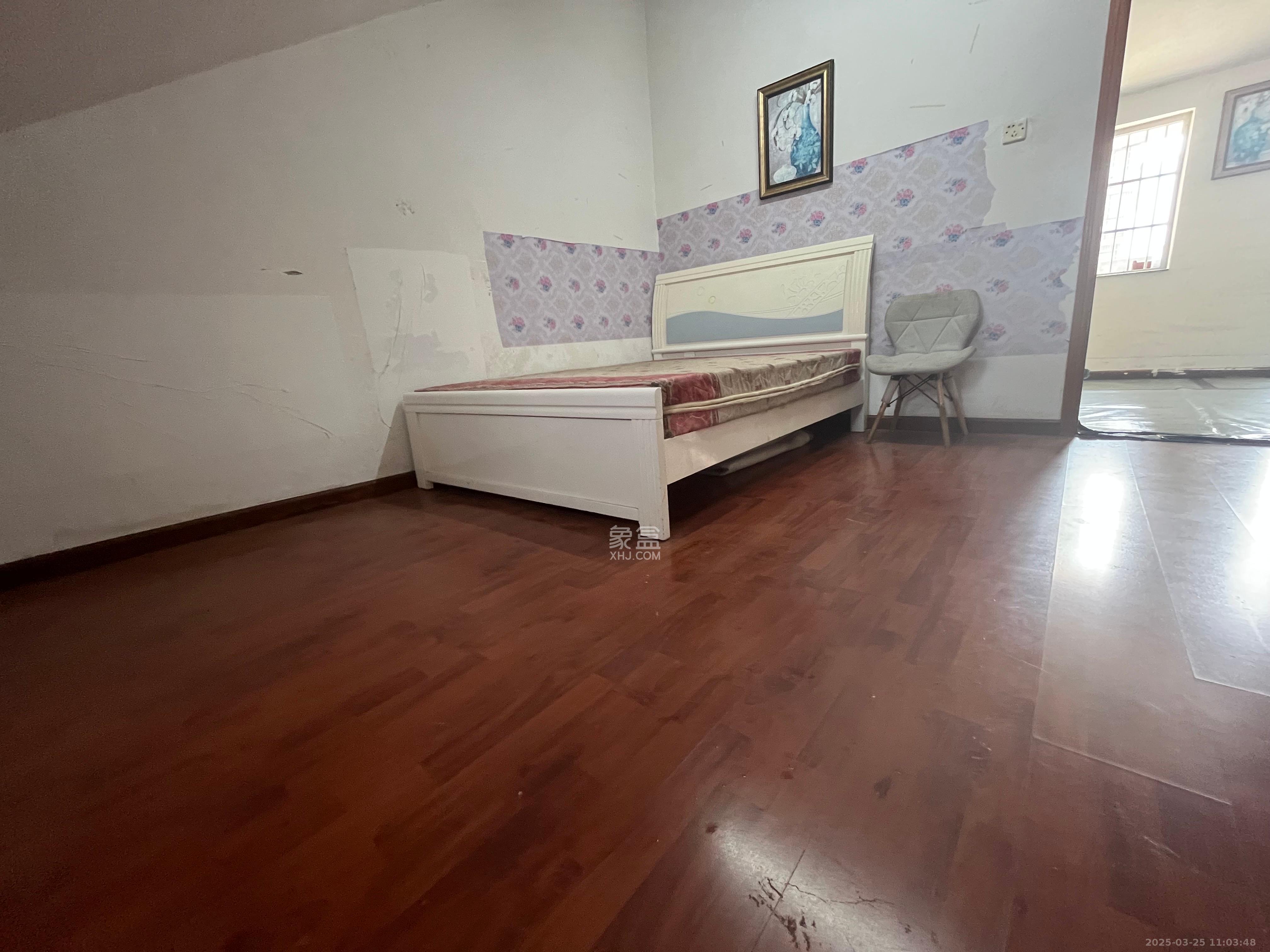 泉塘小区  1室0厅0卫    800.0元/月 泉塘小区  1室0厅0卫    800.0元/月室内图