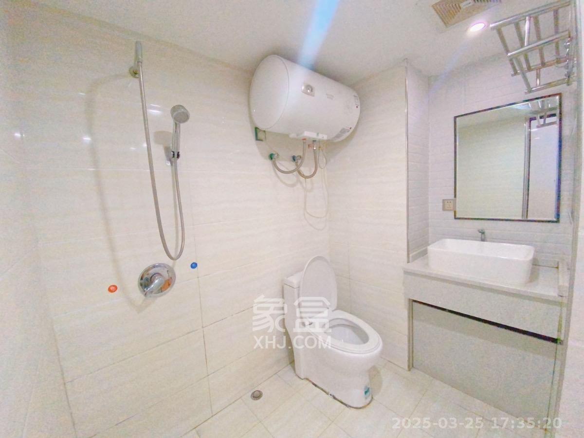 乾城(兴旺乾城) 1室1厅1卫 1698.0元/月 乾城(兴旺乾城) 1室1厅1卫 1698.0元/月室内图