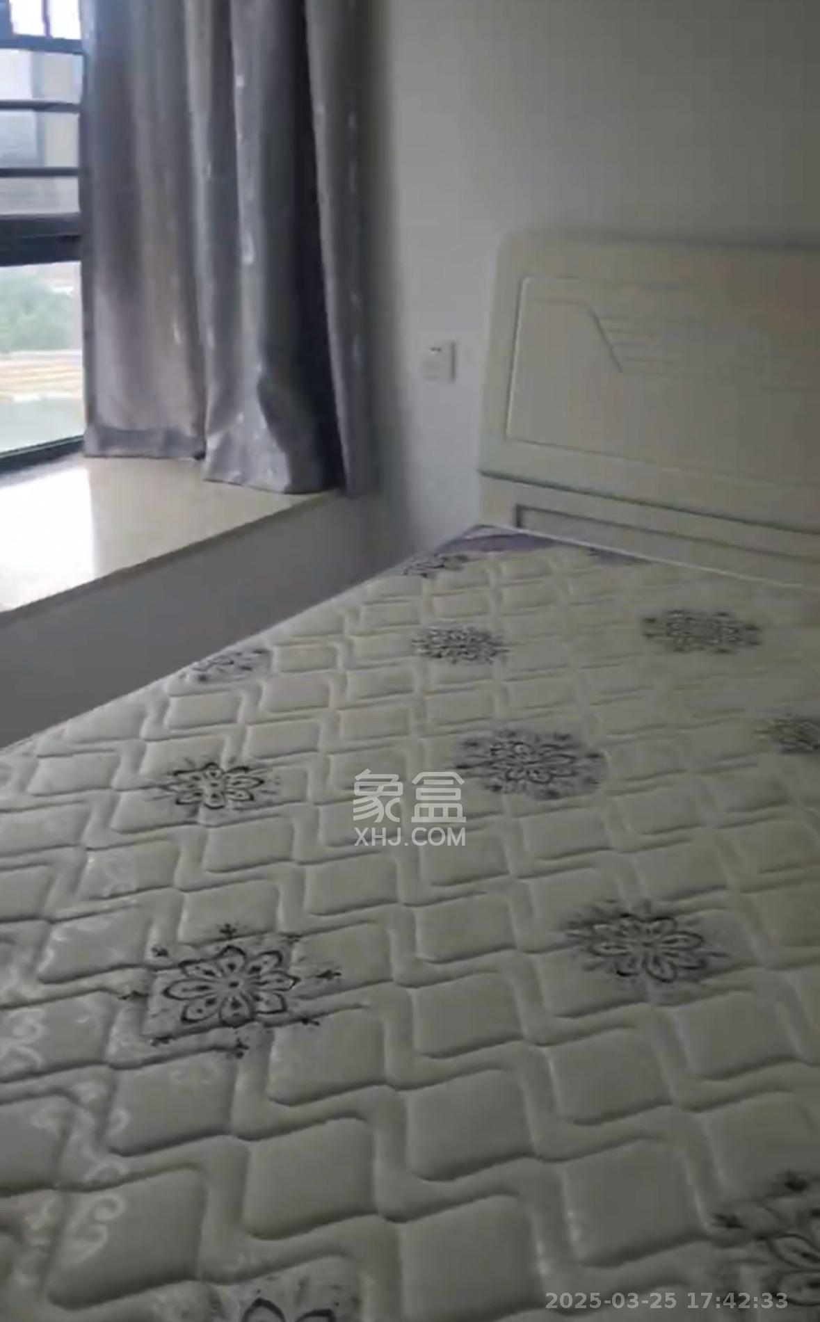 金南家园三期 2室2厅1卫 2200.0元/月 金南家园三期 2室2厅1卫 2200.0元/月室内图