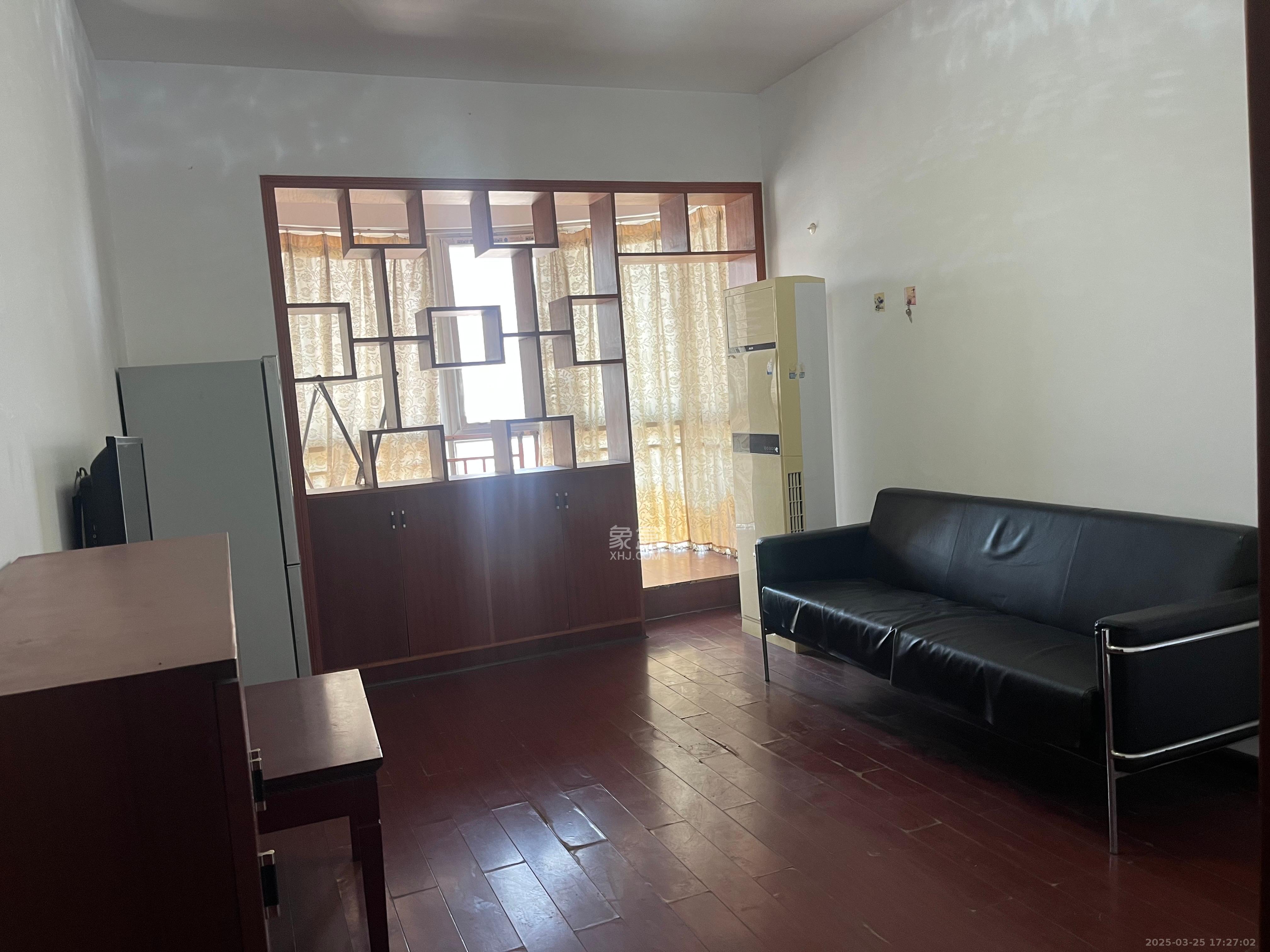 天剑华城 1室1厅1卫 1500.0元/月 天剑华城 1室1厅1卫 1500.0元/月室内图