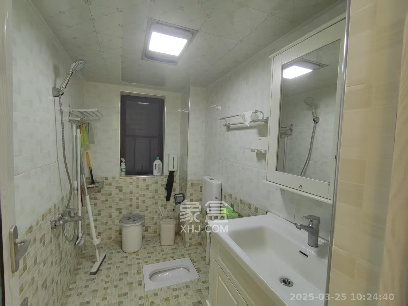 和泓梅溪四季  3室2厅1卫   2600.00元/月室内图