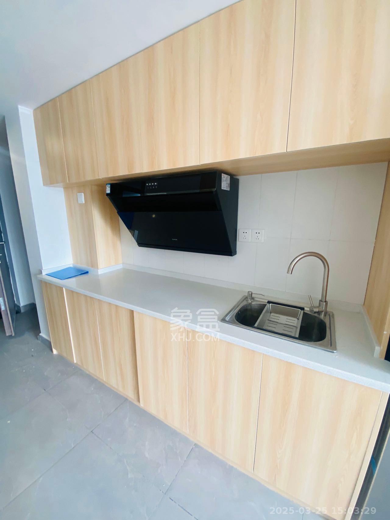 龙湖湘江星座(祺鑫星座公寓) 2室1厅1卫 2000.0元/月 龙湖湘江星座(祺鑫星座公寓) 2室1厅1卫 2000.0元/月室内图