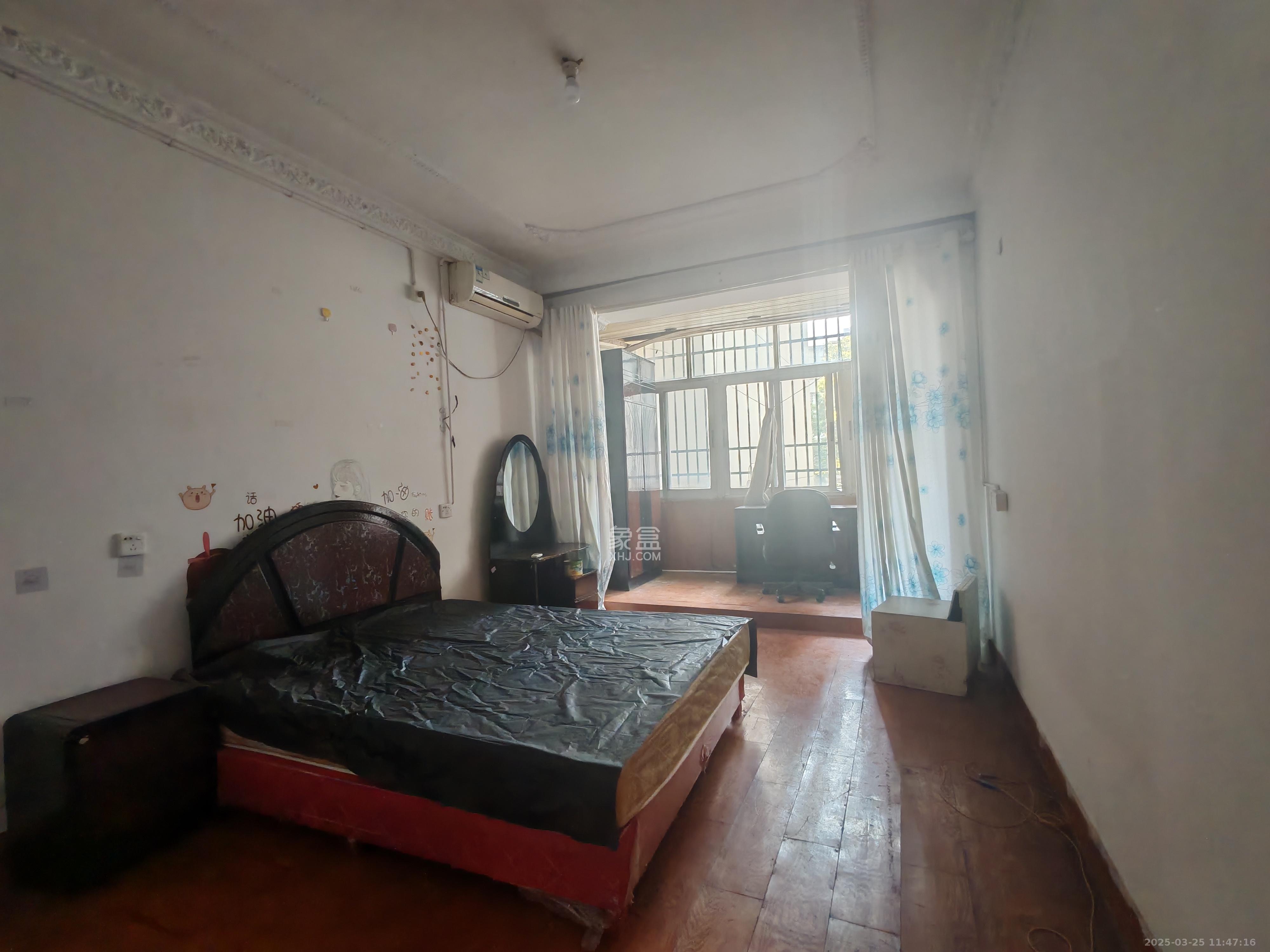 工农桥社区白马公寓(白马庙巷) 2室1厅1卫 1600.0元/月 工农桥社区白马公寓(白马庙巷) 2室1厅1卫 1600.0元/月室内图