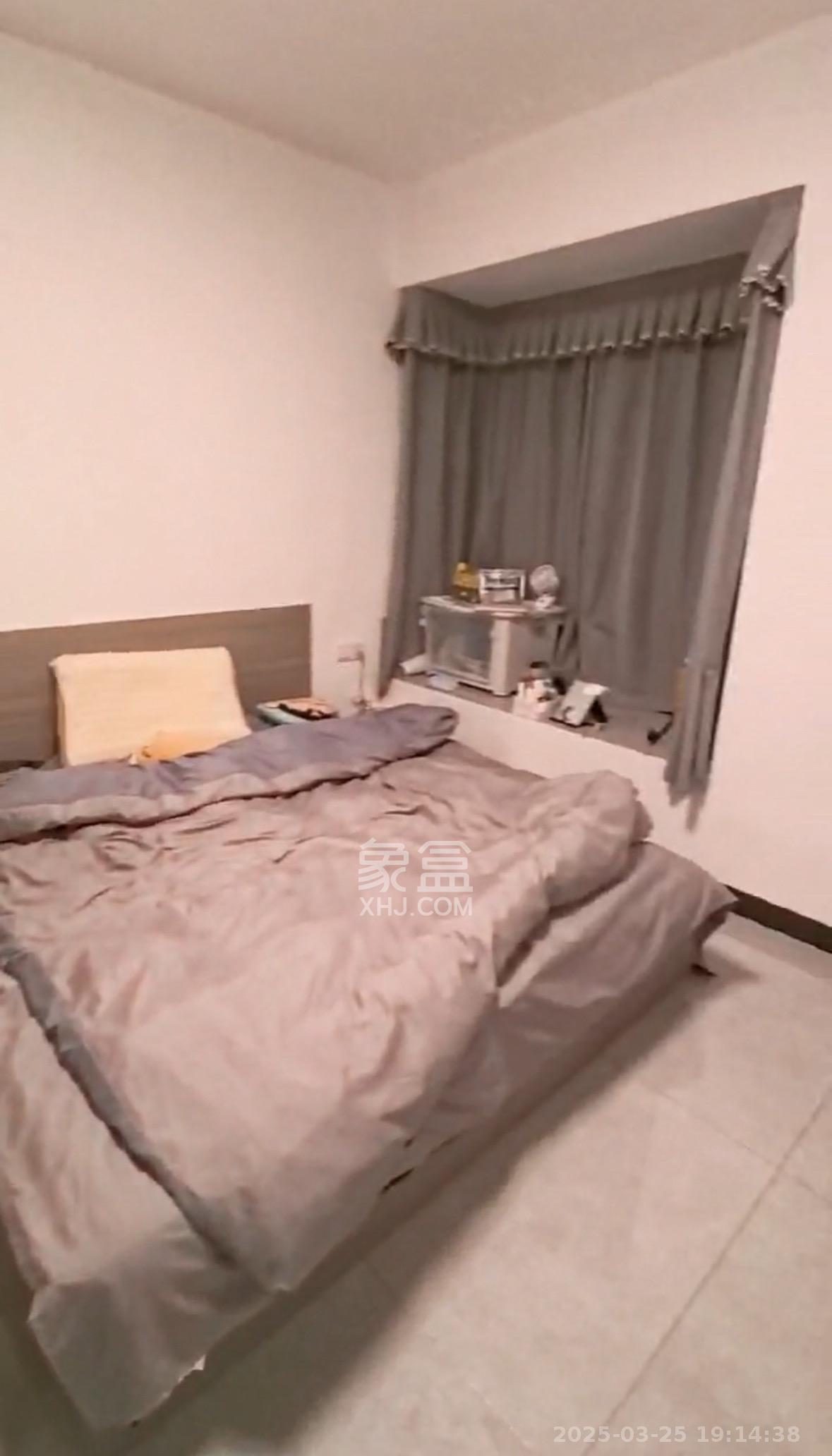 金南家园三期 1室2厅1卫 2200.0元/月 金南家园三期 1室2厅1卫 2200.0元/月室内图