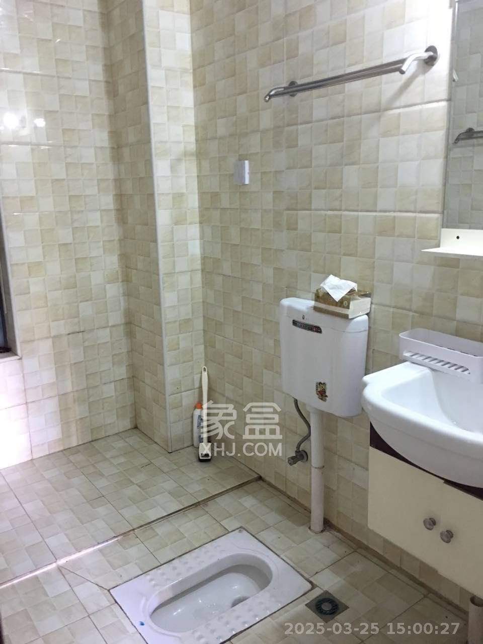 保利麓谷林语C区  3室2厅1卫   2600.00元/月室内图