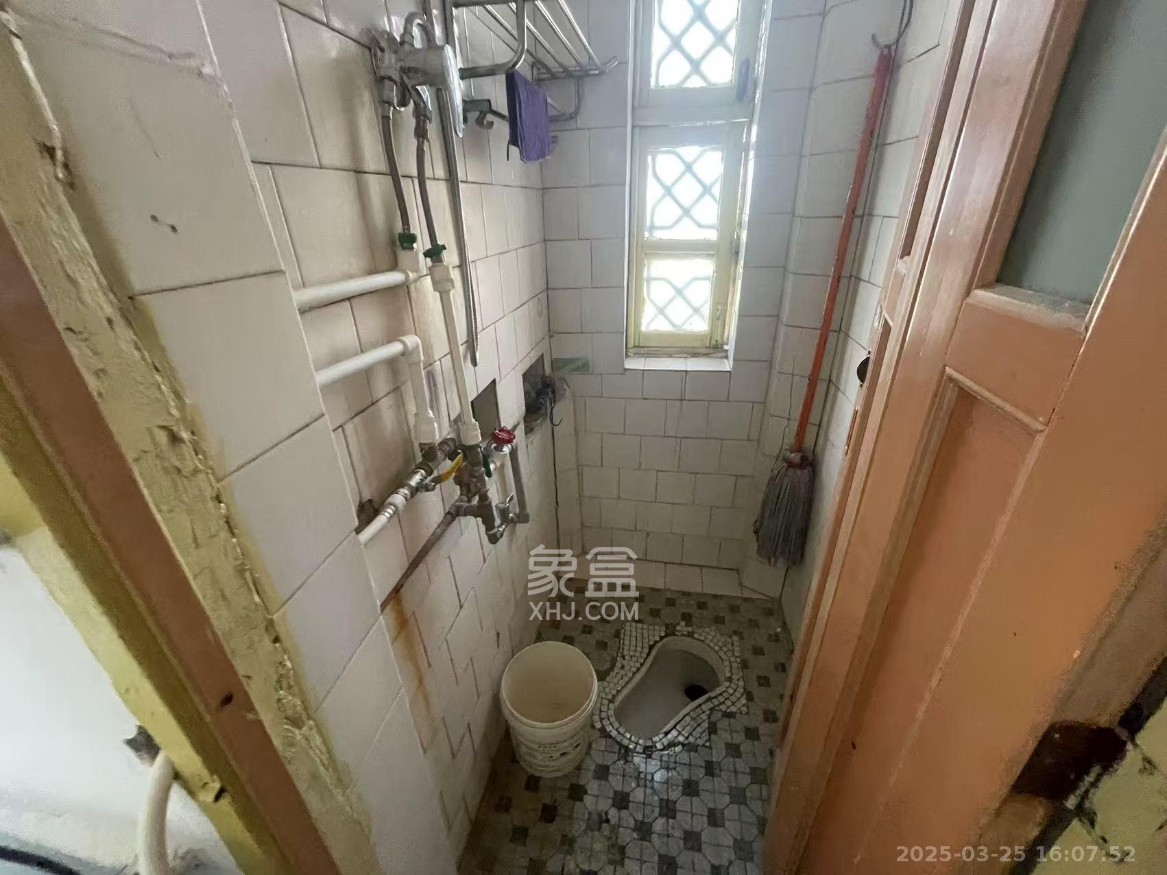 铝厂宿舍 2室1厅1卫 1100.0元/月 铝厂宿舍 2室1厅1卫 1100.0元/月室内图