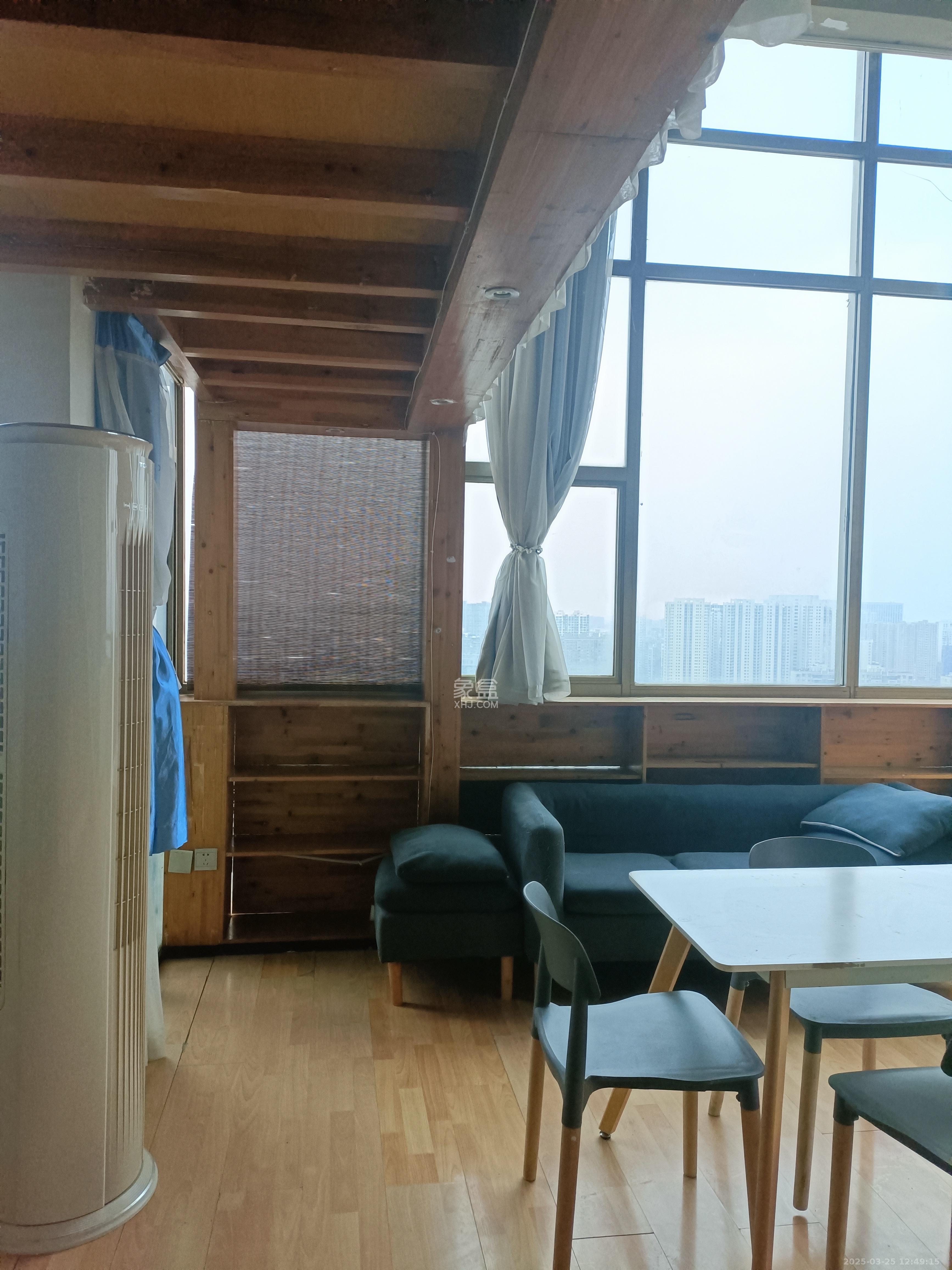 香颂国际  1室1厅1卫    1600.0元/月 香颂国际  1室1厅1卫    1600.0元/月室内图