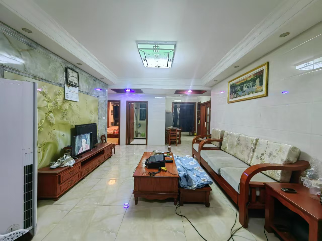 旺佳华府 4室2厅2卫 2800.0元/月 旺佳华府 4室2厅2卫 2800.0元/月室内图