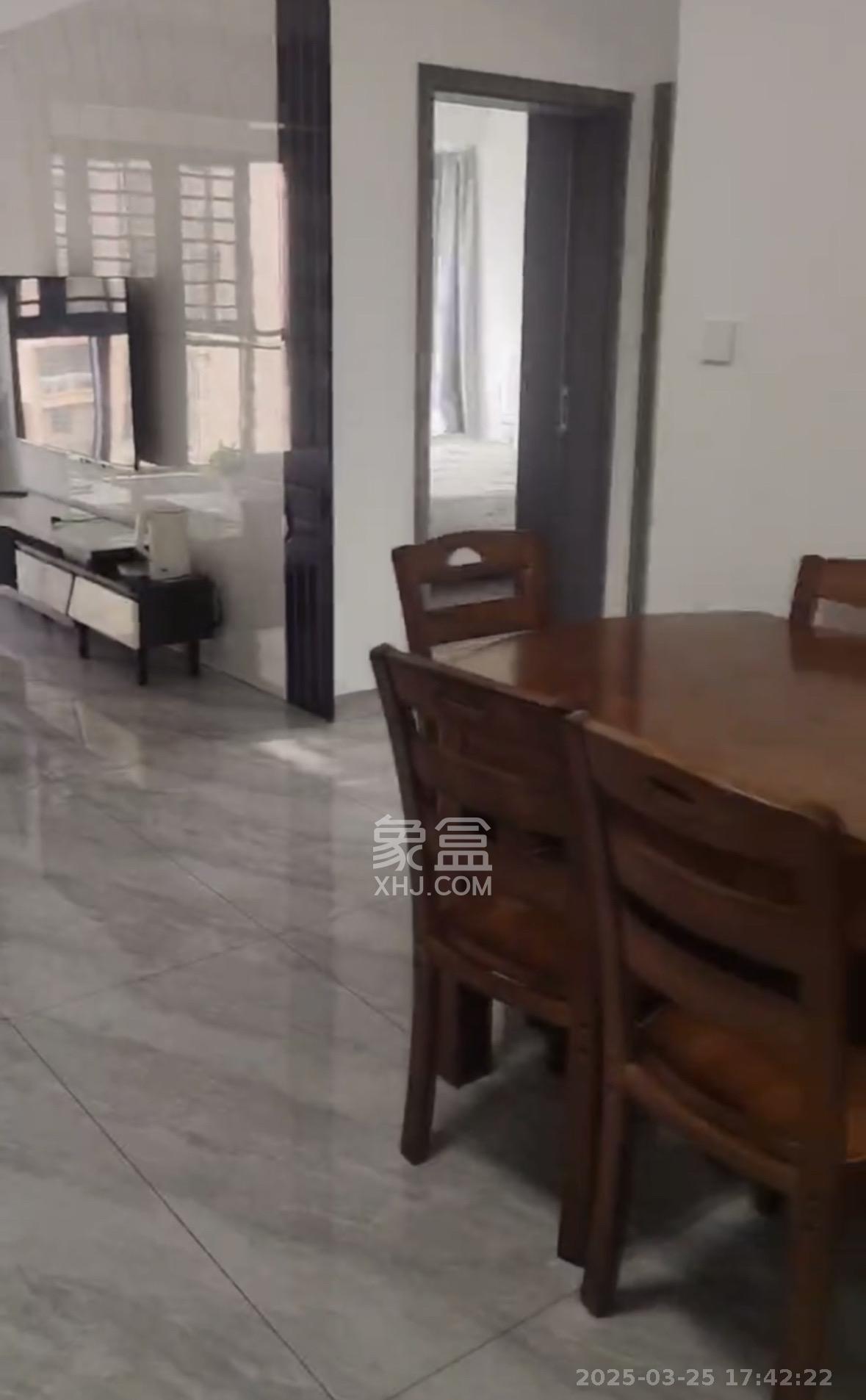 金南家园三期 2室2厅1卫 2200.0元/月 金南家园三期 2室2厅1卫 2200.0元/月室内图