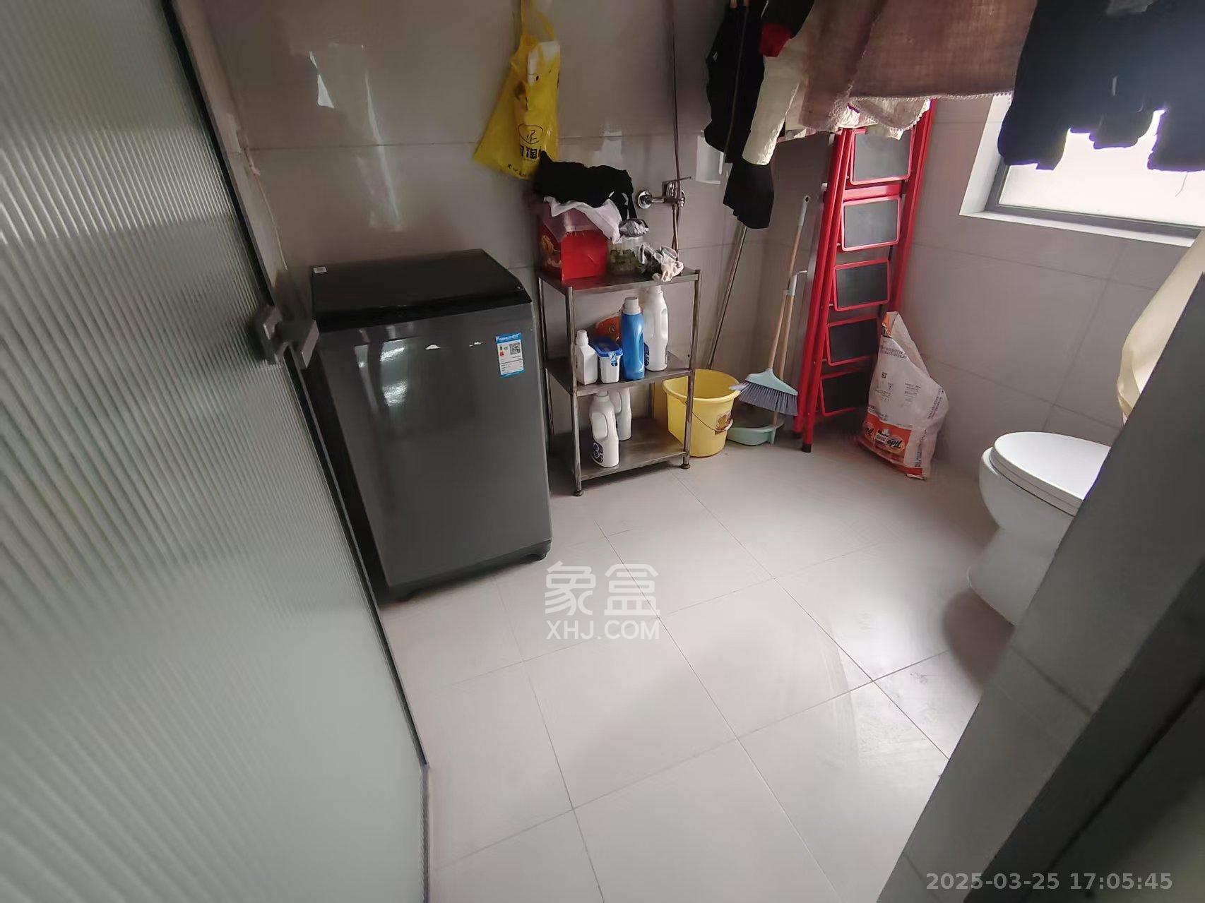 学士翰林苑 2室2厅2卫 2000.0元/月 学士翰林苑 2室2厅2卫 2000.0元/月室内图