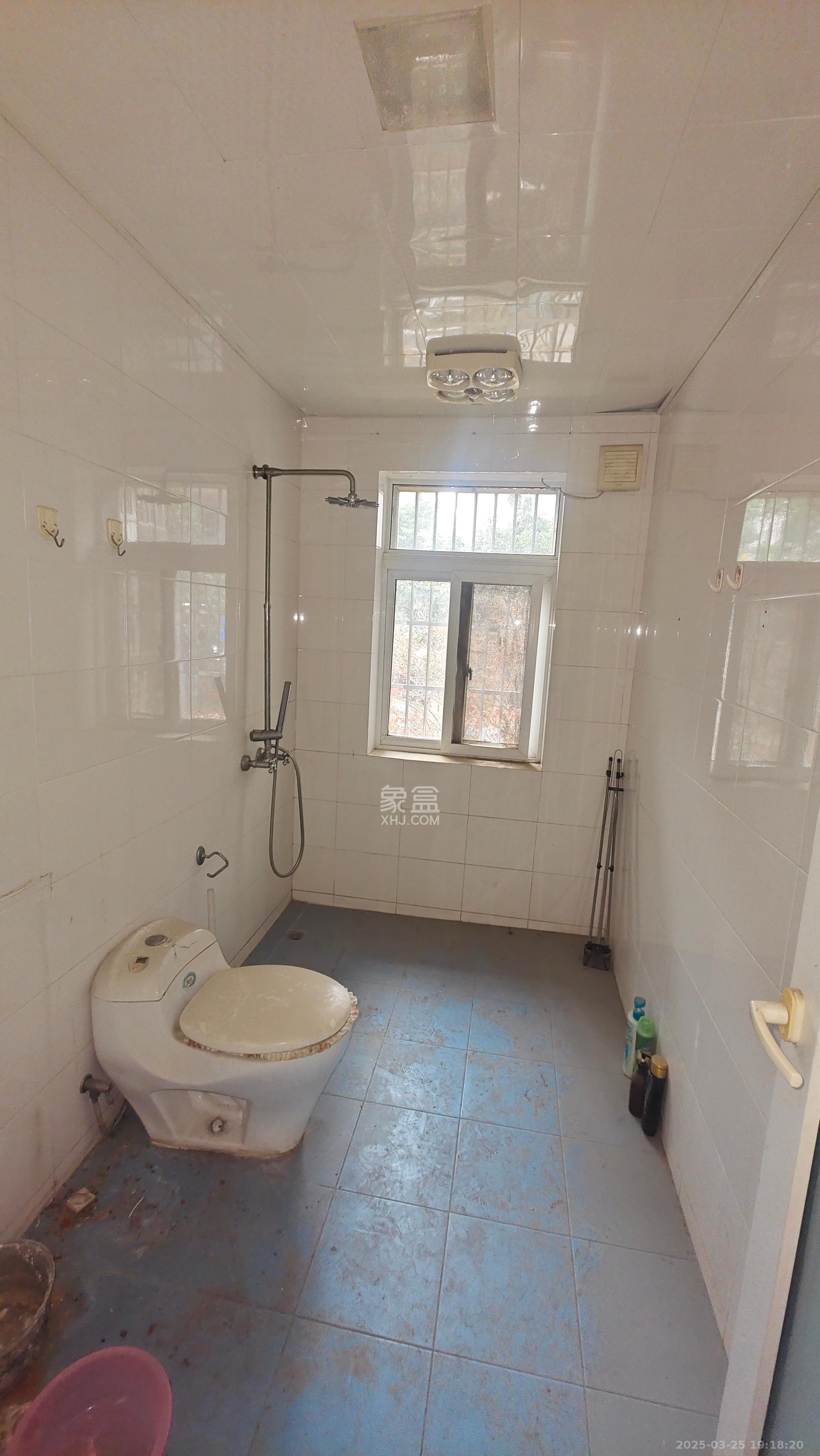 绿地之窗 3室2厅2卫 1300.0元/月 绿地之窗 3室2厅2卫 1300.0元/月室内图