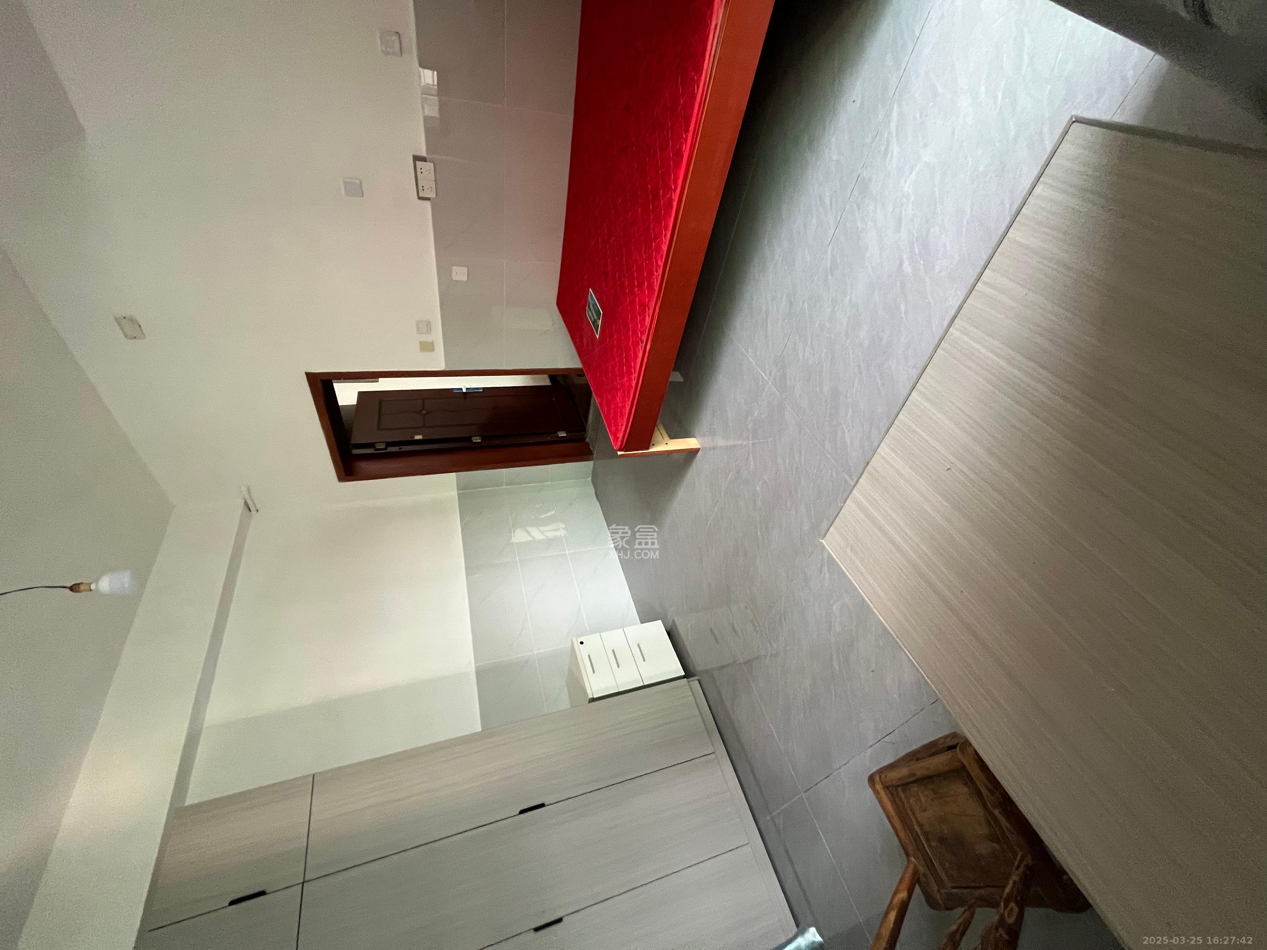 柏家塘小区  3室1厅1卫   2400.00元/月室内图