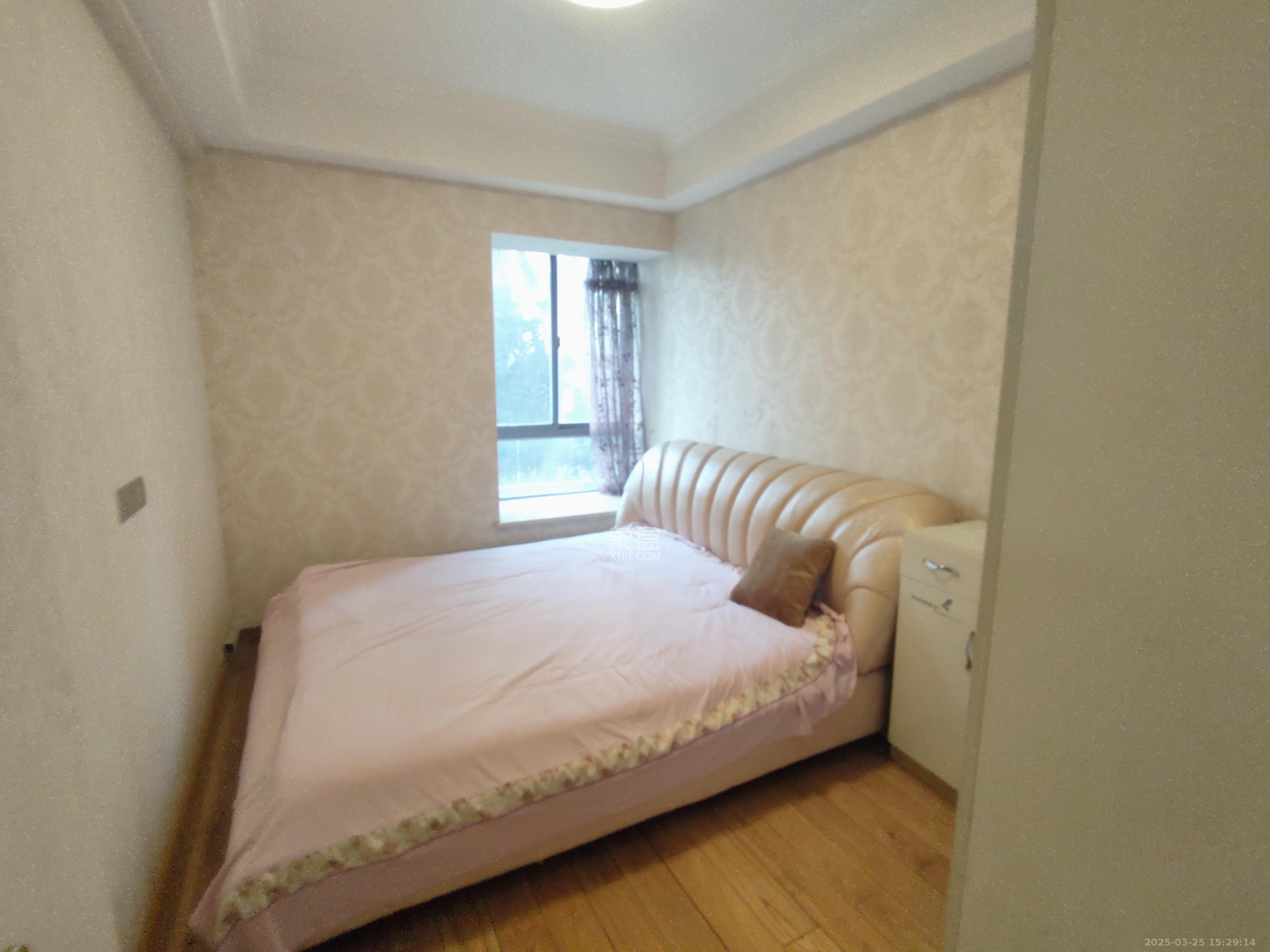夏威夷碧水春城（碧桂园城市花园）  3室2厅1卫   2700.00元/月室内图