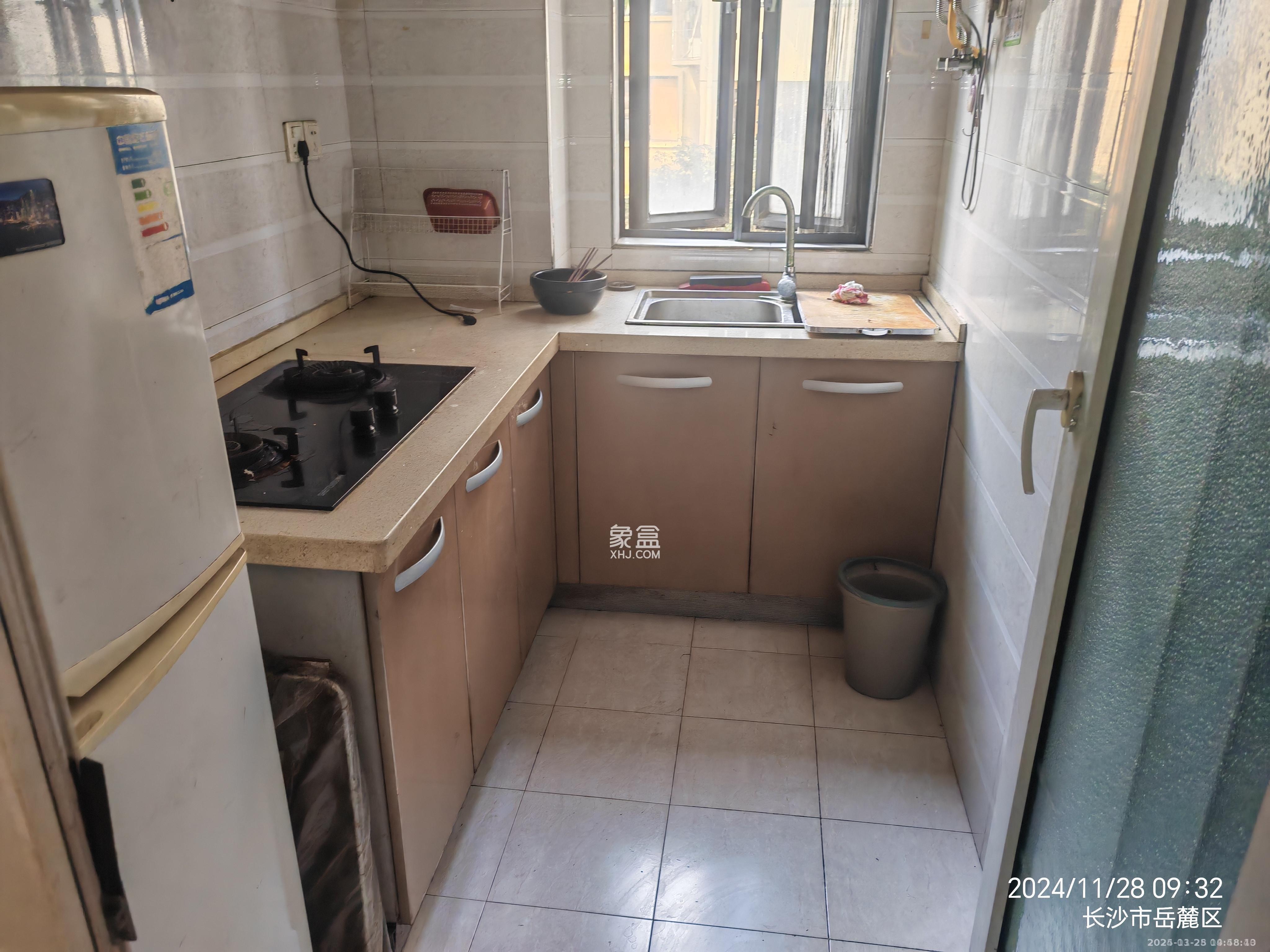 西城龙庭 2室2厅1卫 2000.0元/月 西城龙庭 2室2厅1卫 2000.0元/月室内图