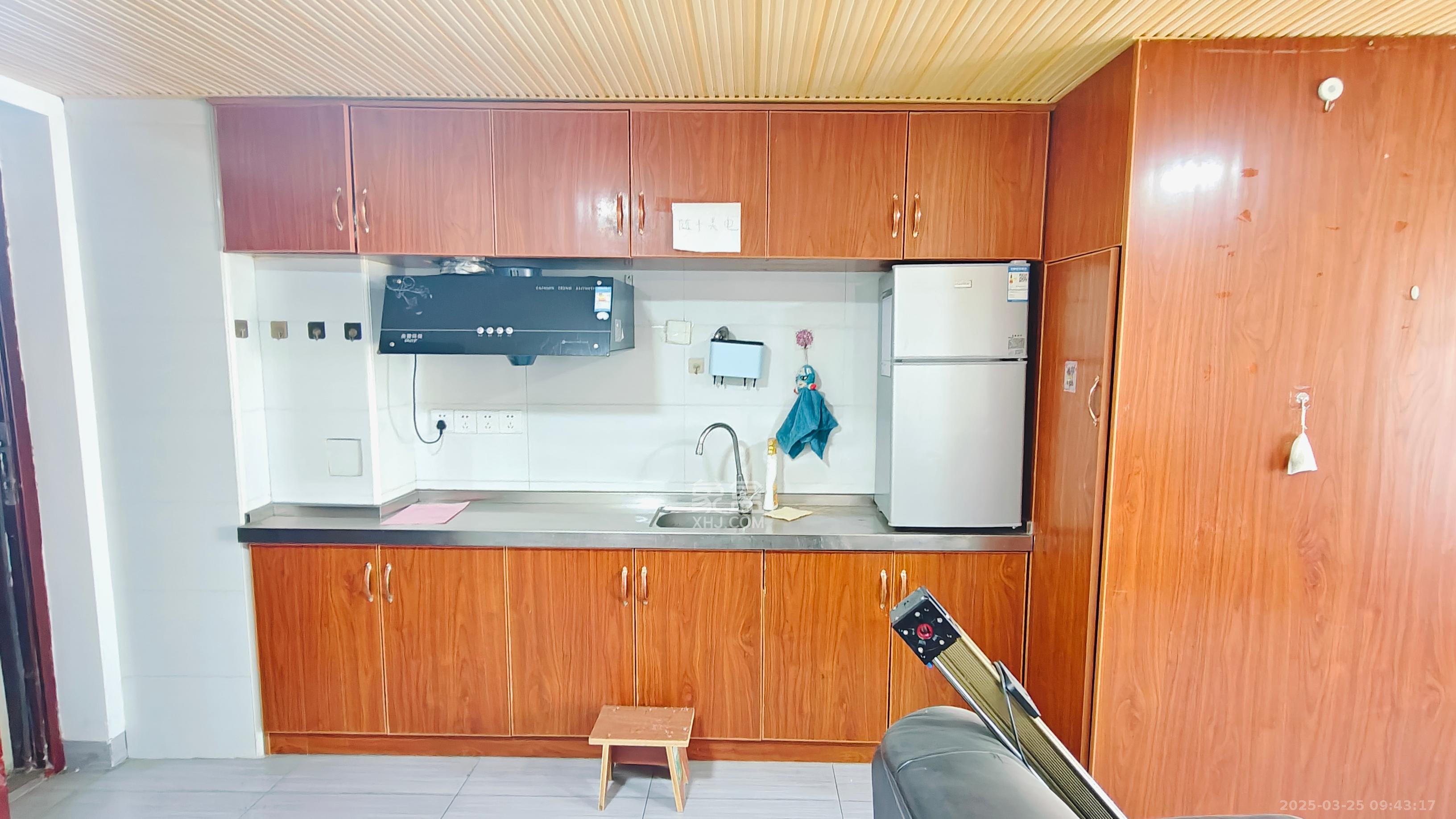 MOMA当代广场  1室1厅1卫    1300.0元/月室内图