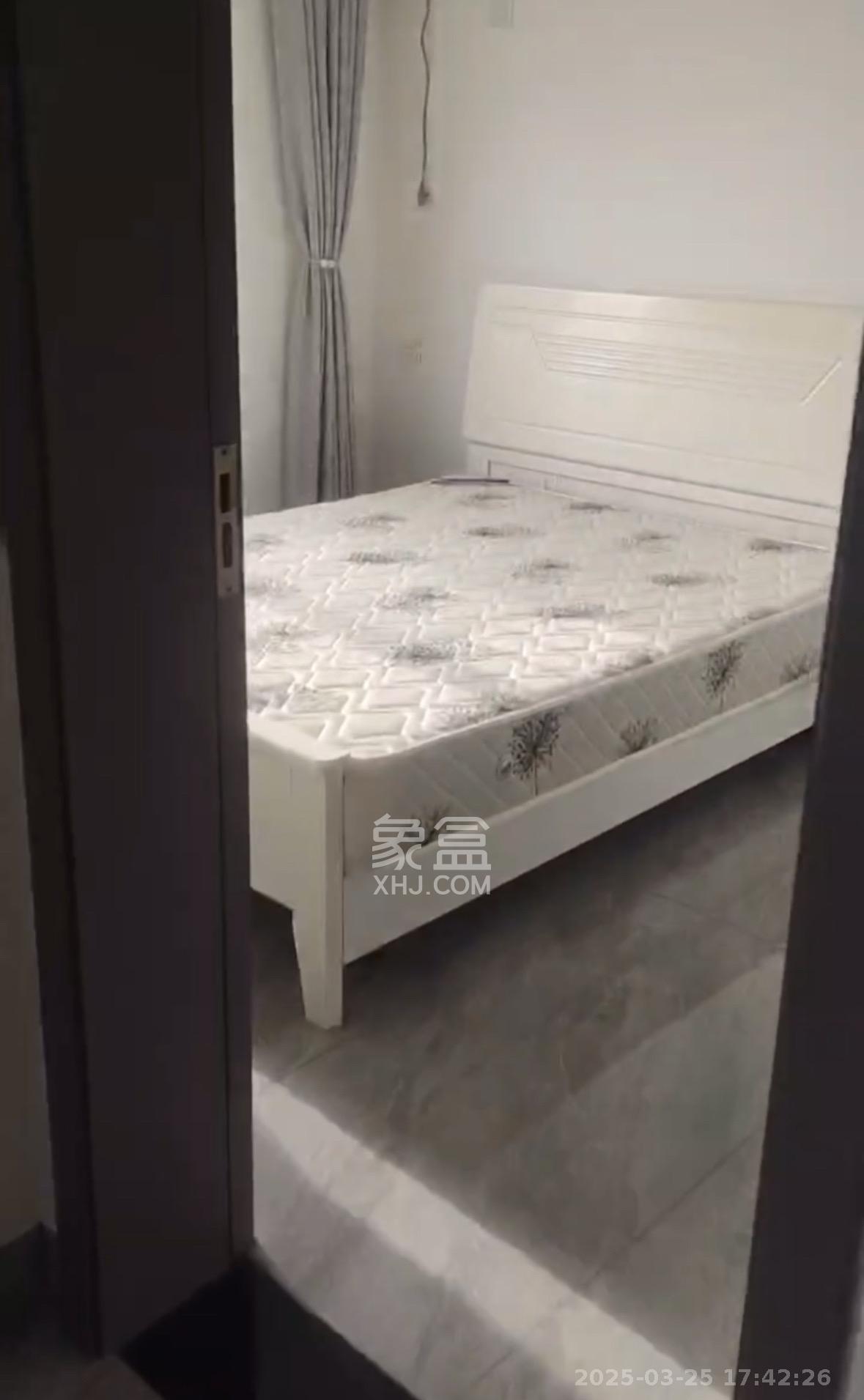 金南家园三期 2室2厅1卫 2200.0元/月 金南家园三期 2室2厅1卫 2200.0元/月室内图