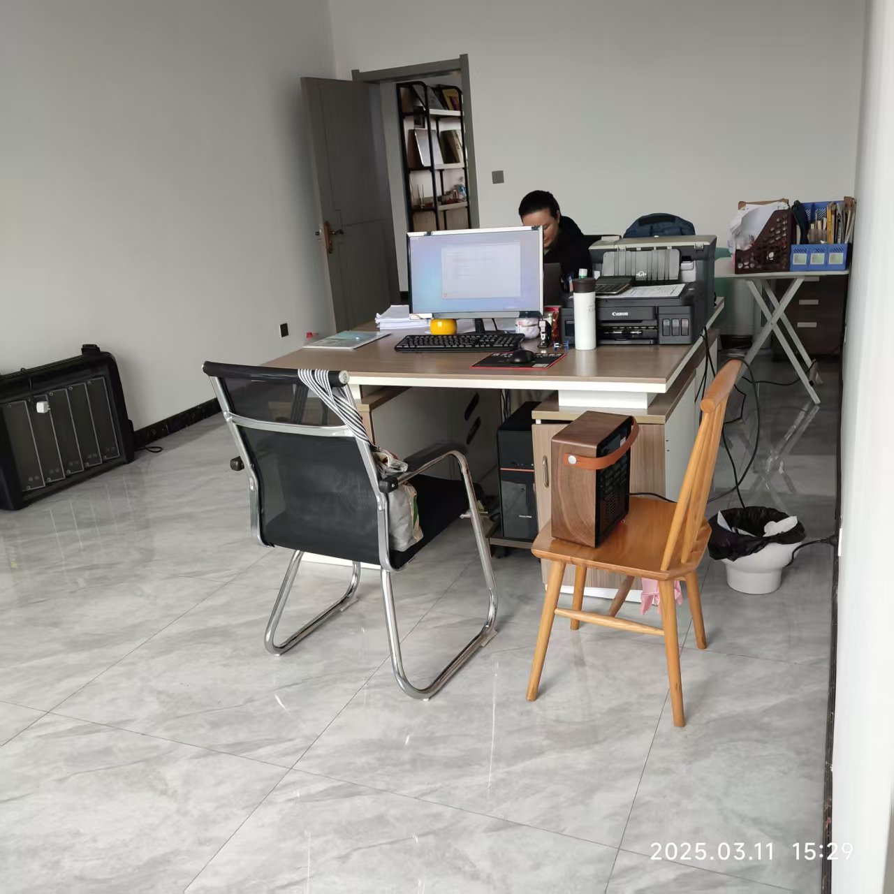 益阳市龙岭工业园(凤山路)  4室2厅2卫   1200.00元/月室内图