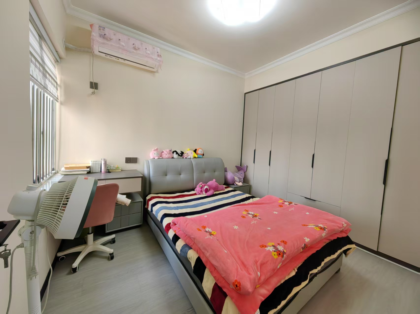 银海御苑 2室2厅1卫 44.8万 银海御苑 2室2厅1卫 44.8万室内图