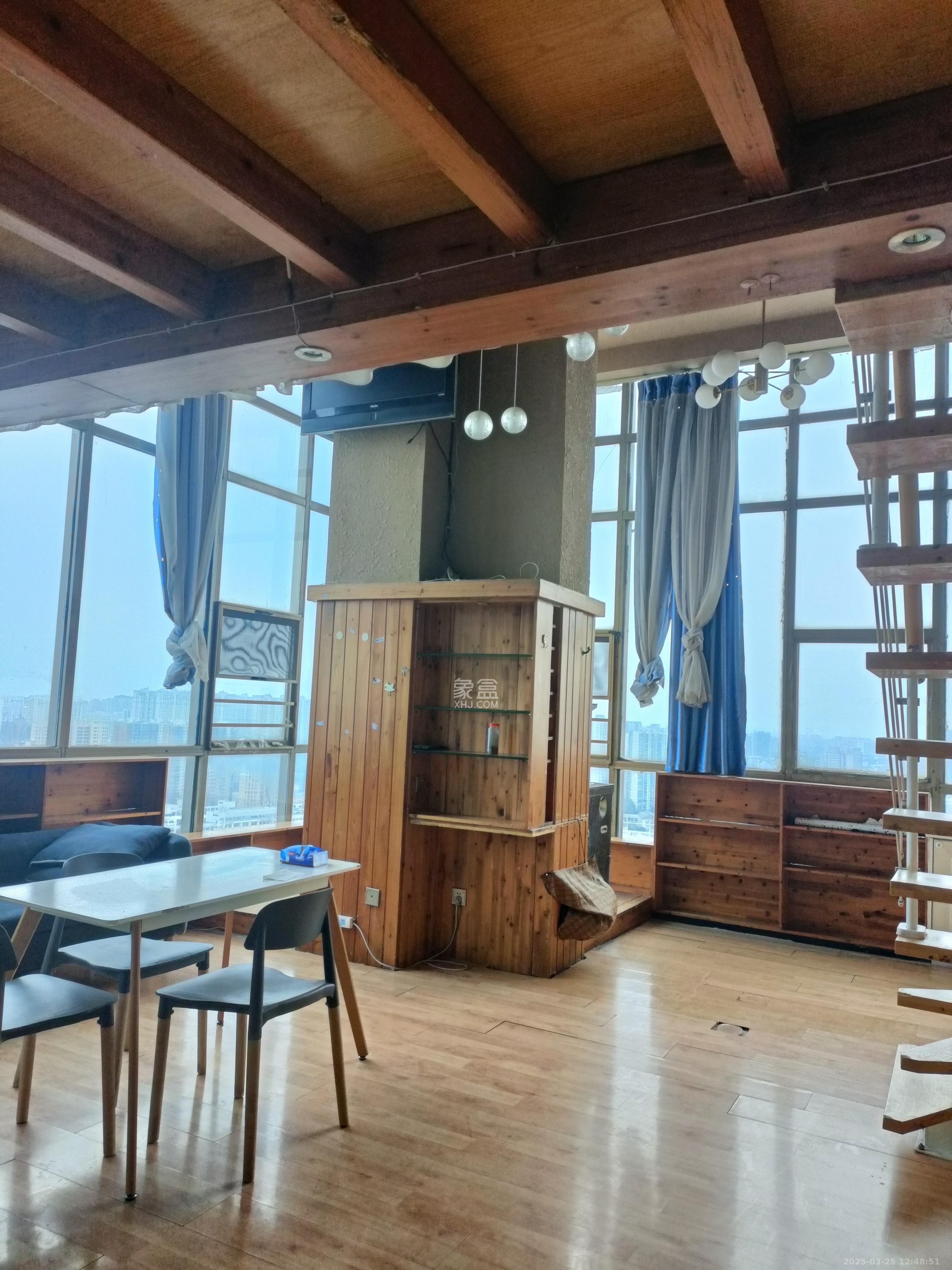 香颂国际  1室1厅1卫    1600.0元/月 香颂国际  1室1厅1卫    1600.0元/月室内图