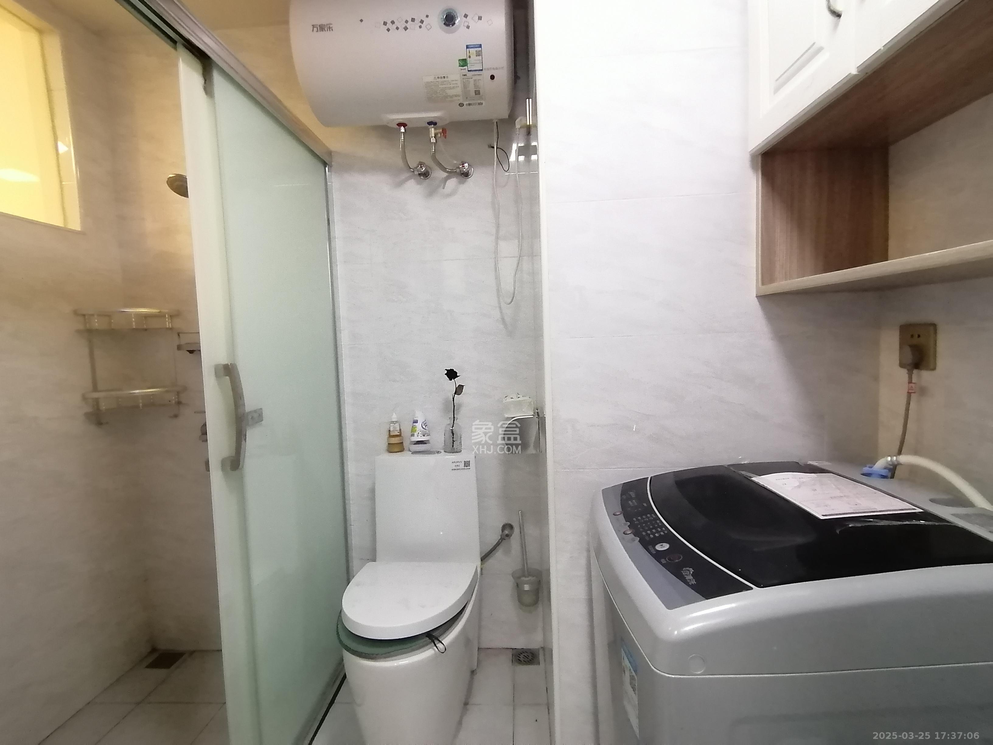 江山帝景哈佛 1室1厅1卫 1300.0元/月 江山帝景哈佛 1室1厅1卫 1300.0元/月室内图