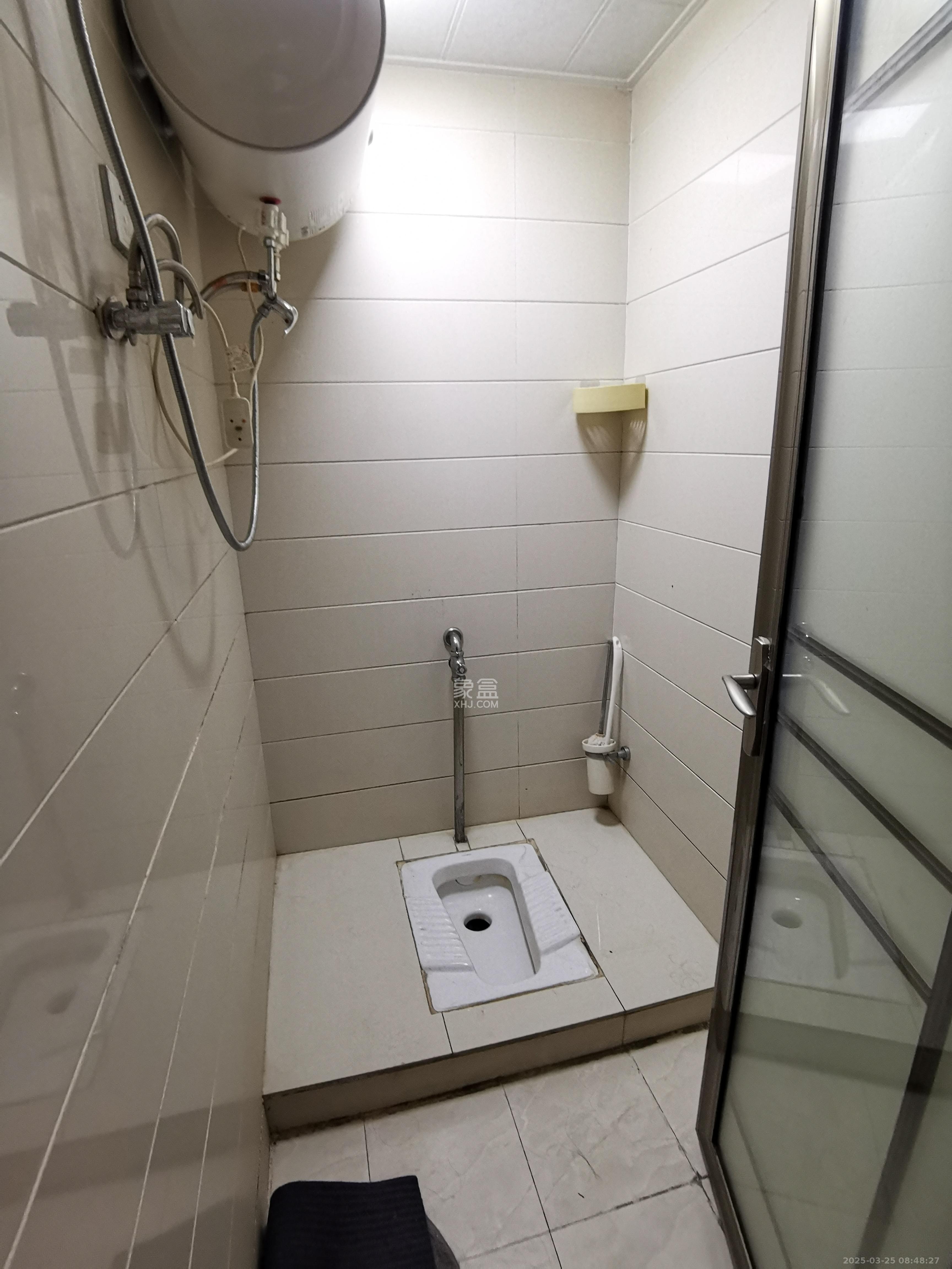 上河国际A座  1室0厅1卫   1500.00元/月室内图