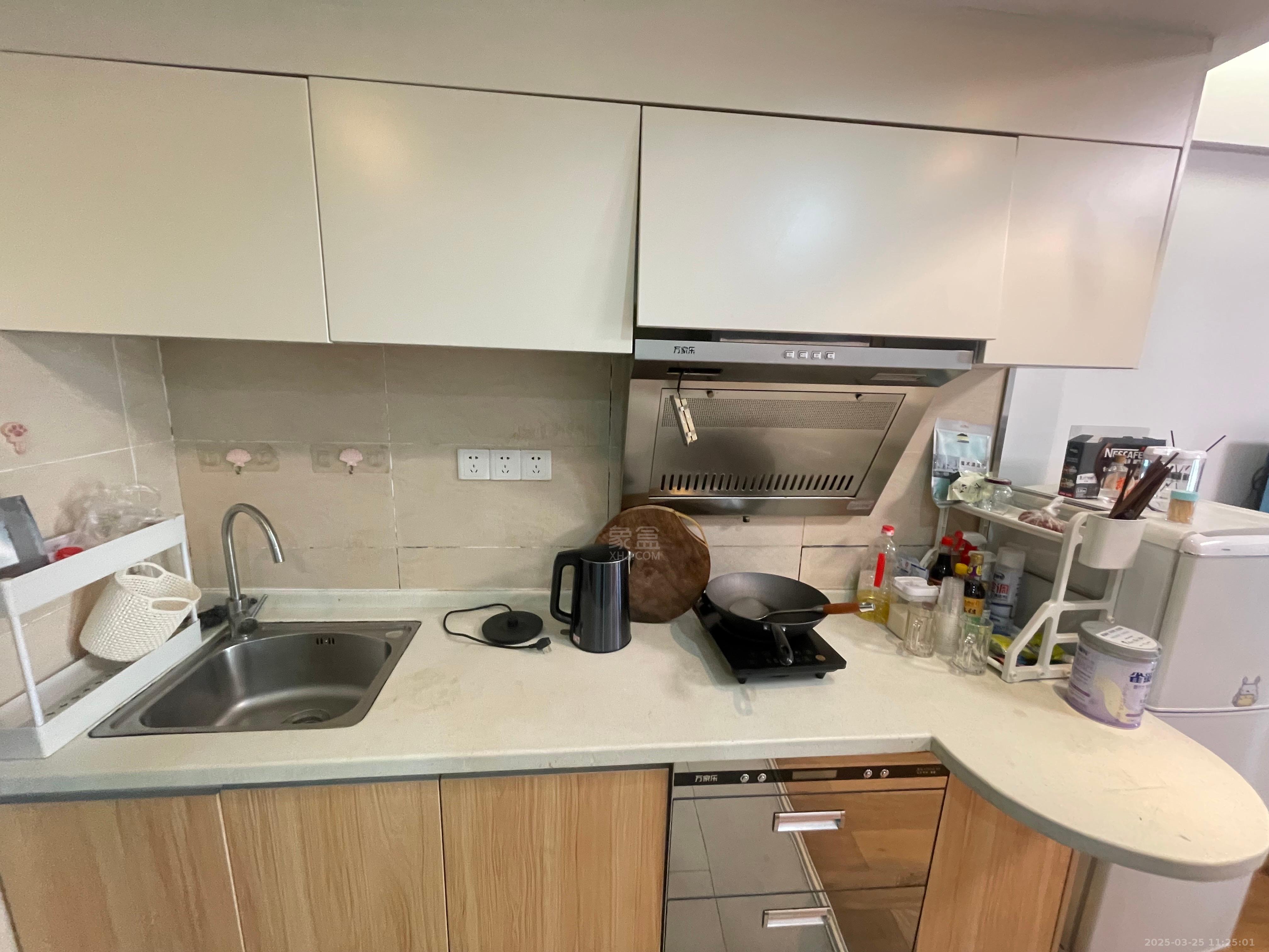 大汉希尔顿 1室0厅1卫 1300.0元/月 大汉希尔顿 1室0厅1卫 1300.0元/月室内图