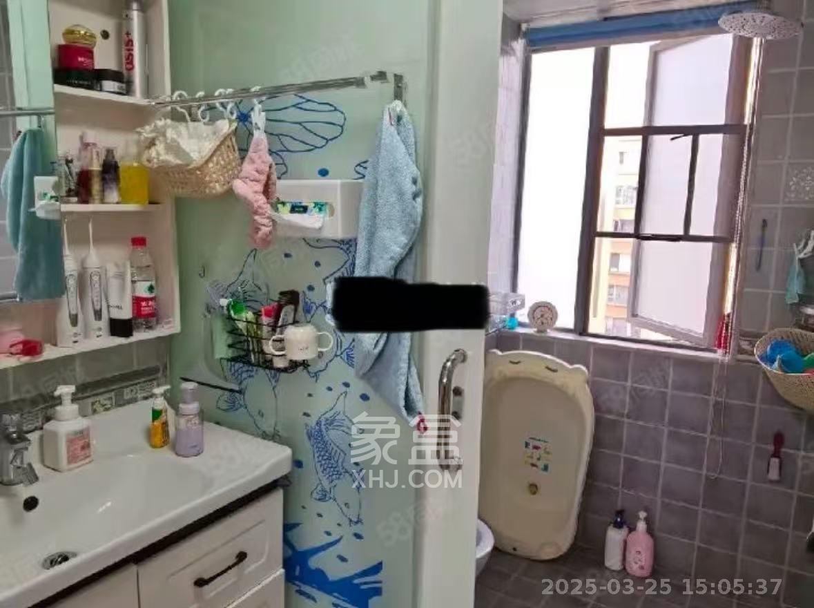 潇湘奥林匹克花园  3室2厅2卫   3100.00元/月室内图