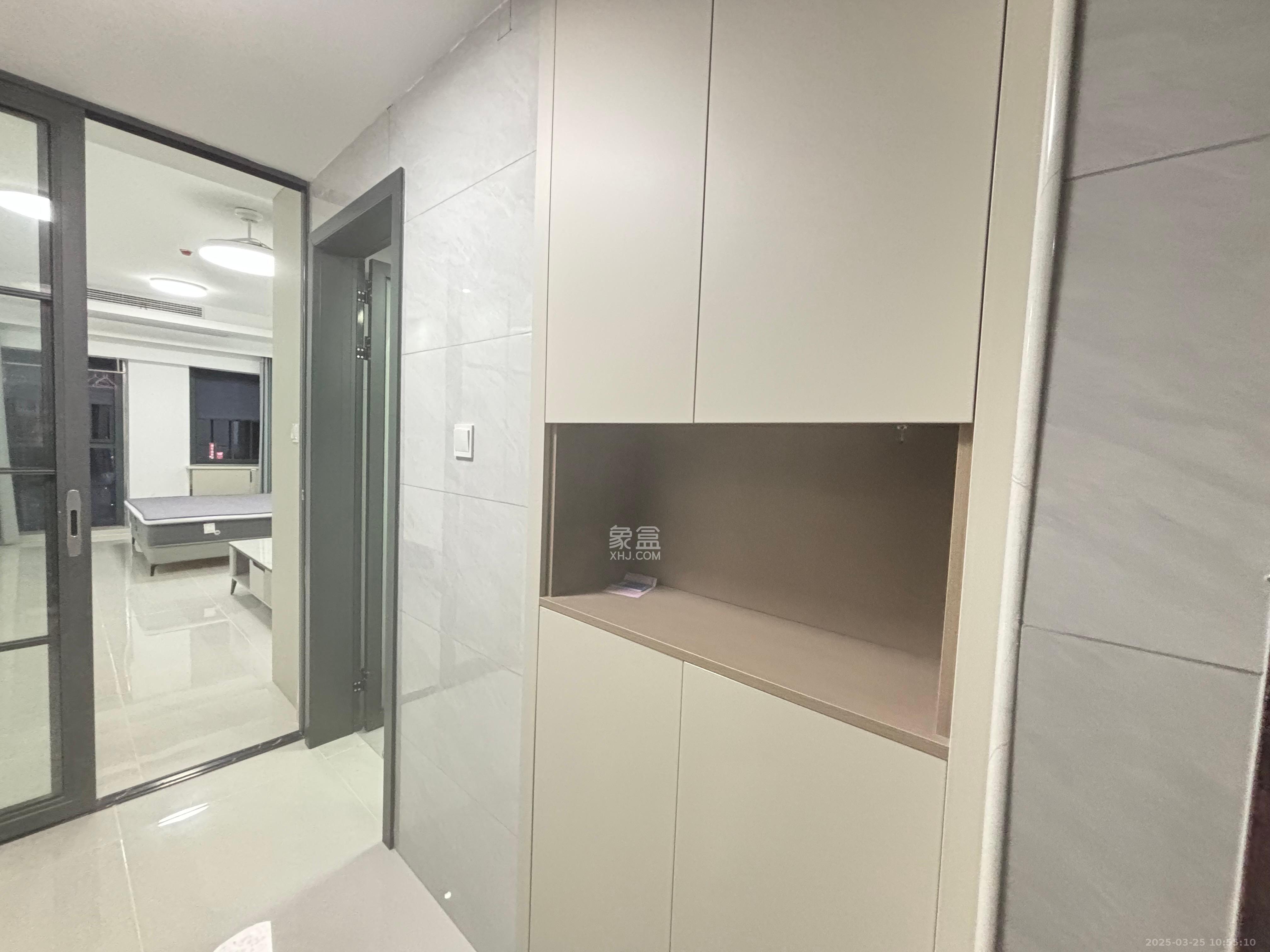 红星国际公寓 1室1厅1卫 1800.0元/月 红星国际公寓 1室1厅1卫 1800.0元/月室内图