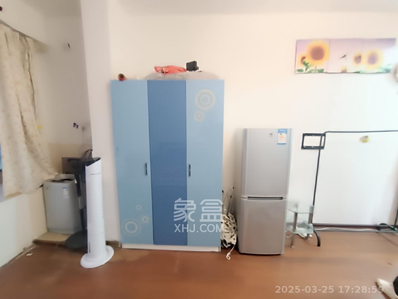 枫华府第  1室1厅1卫   1100.00元/月室内图