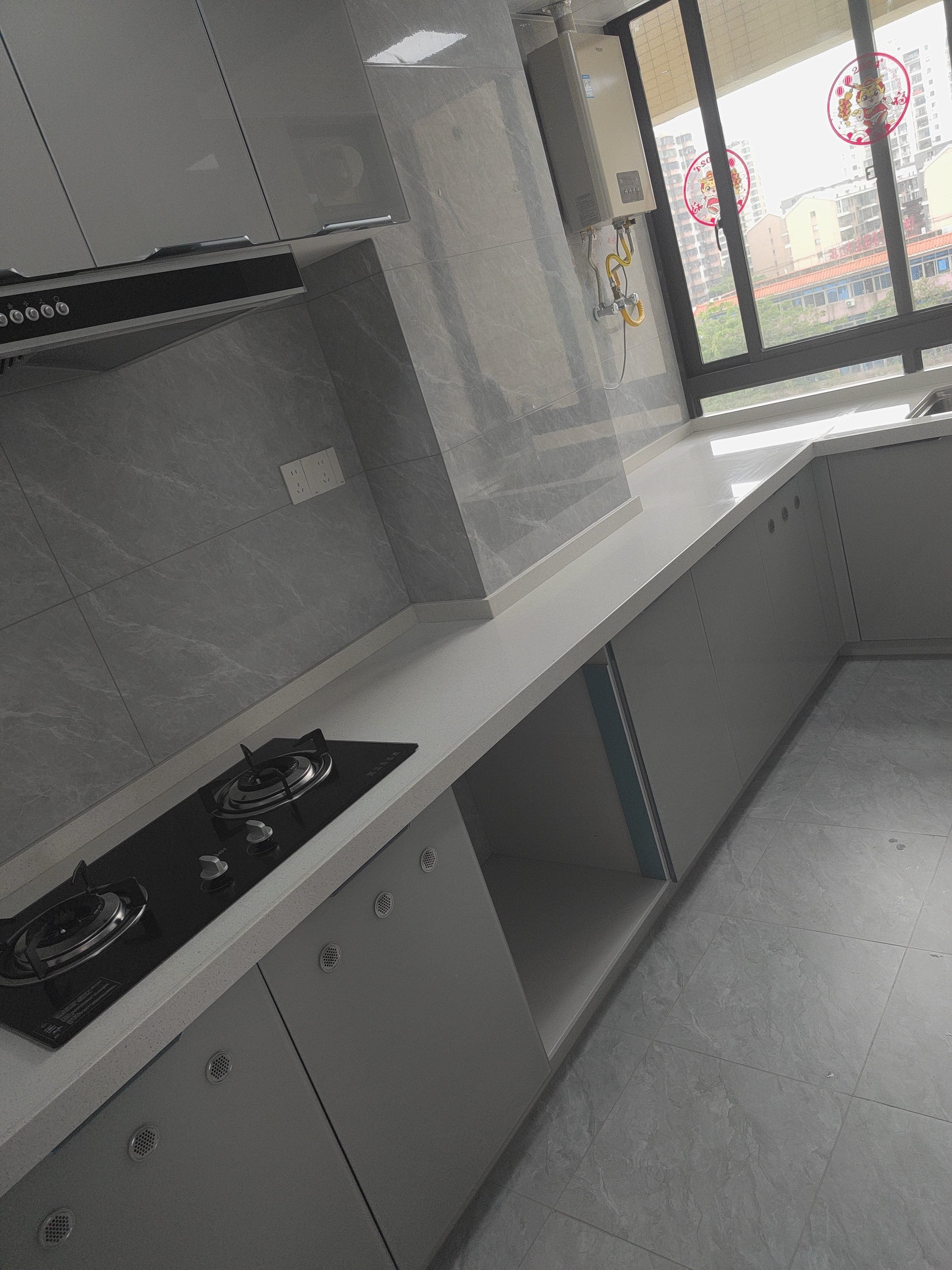 金城新天地 3室2厅1卫 3300.0元/月 金城新天地 3室2厅1卫 3300.0元/月室内图