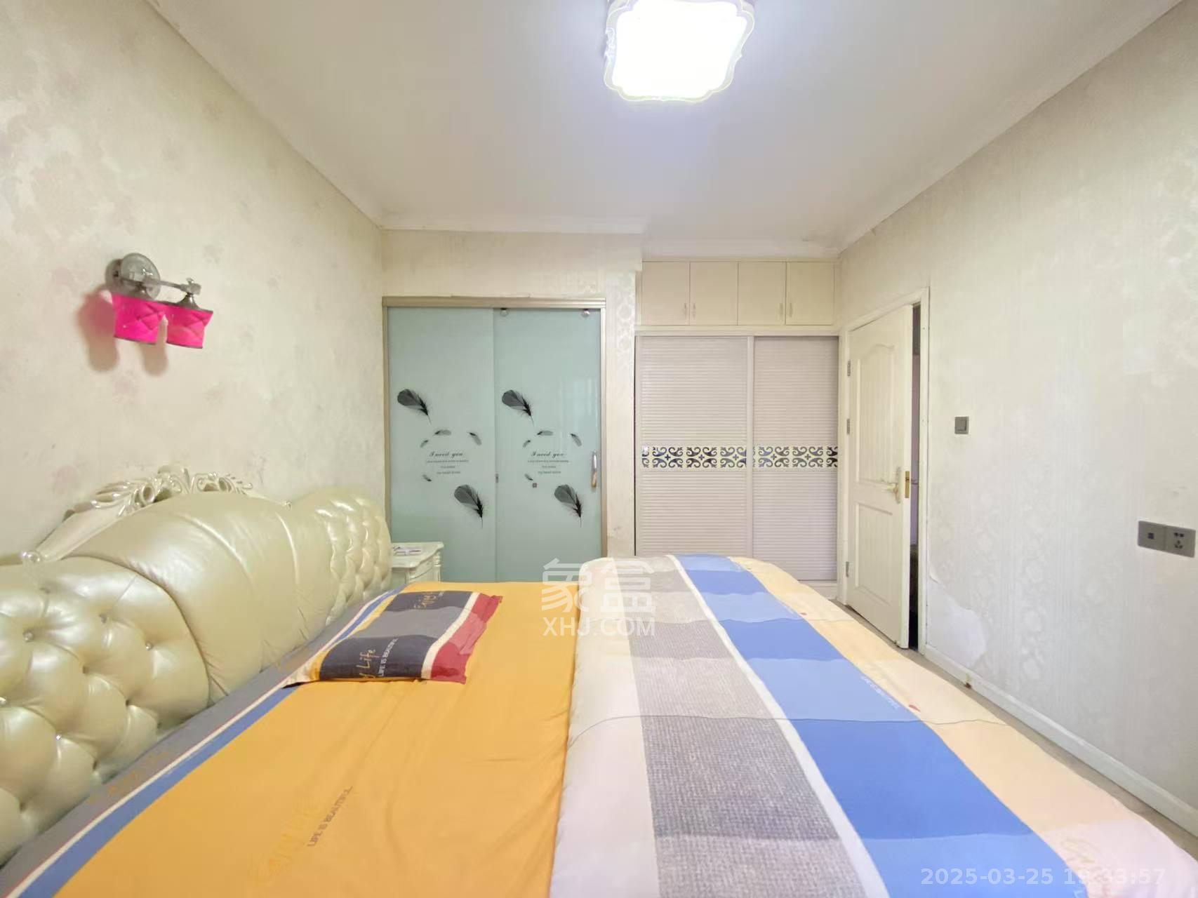 佳美紫郡  3室2厅2卫   2000.00元/月室内图