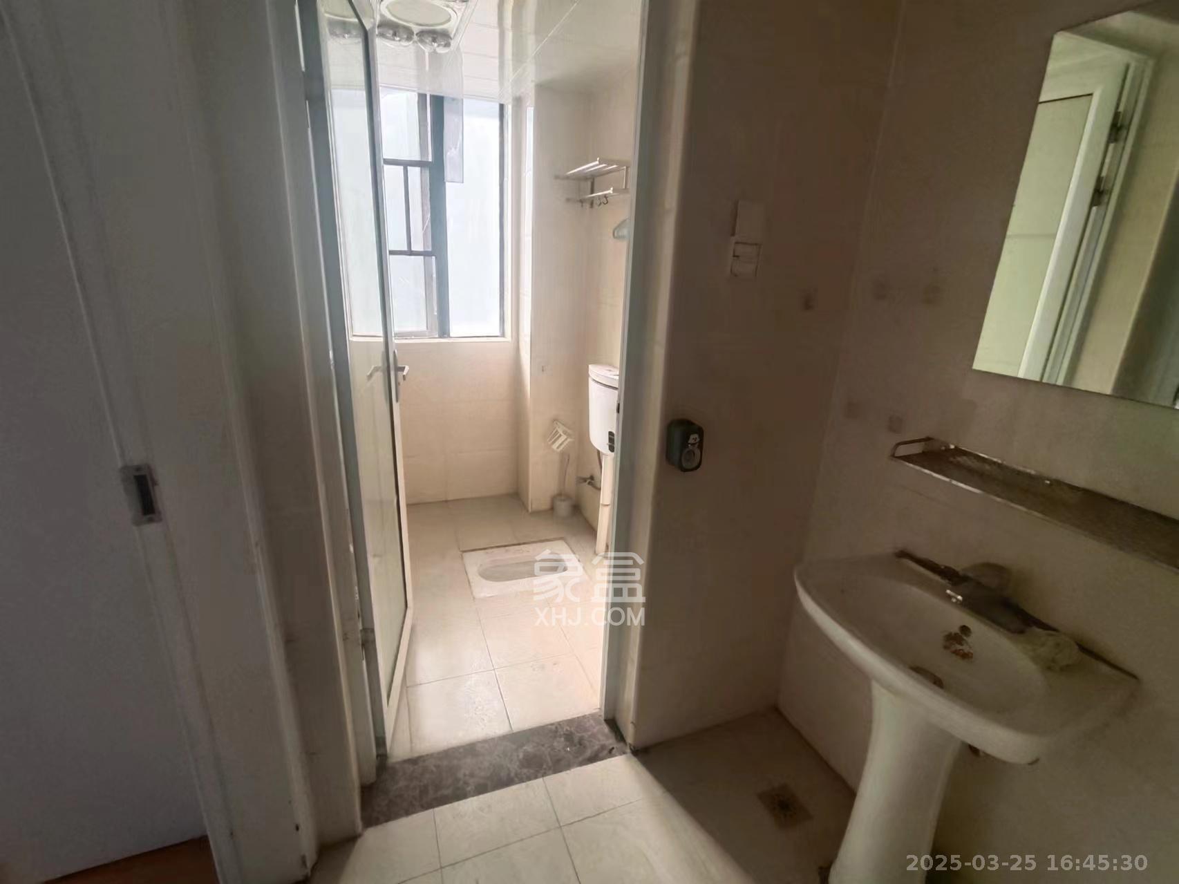 丽水熙园 2室2厅1卫 2200.0元/月 丽水熙园 2室2厅1卫 2200.0元/月室内图