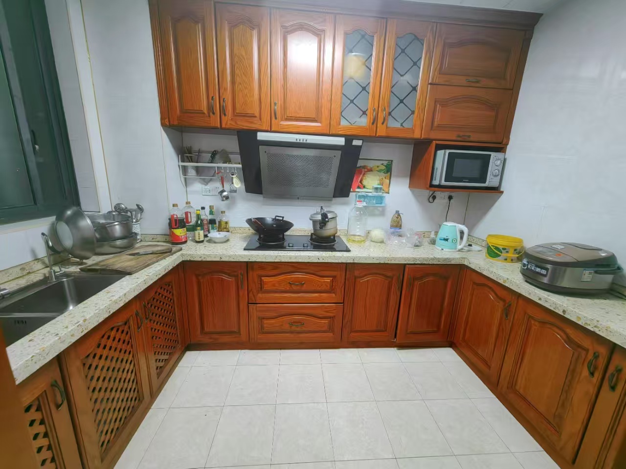 旺佳华府 4室2厅2卫 2800.0元/月 旺佳华府 4室2厅2卫 2800.0元/月室内图