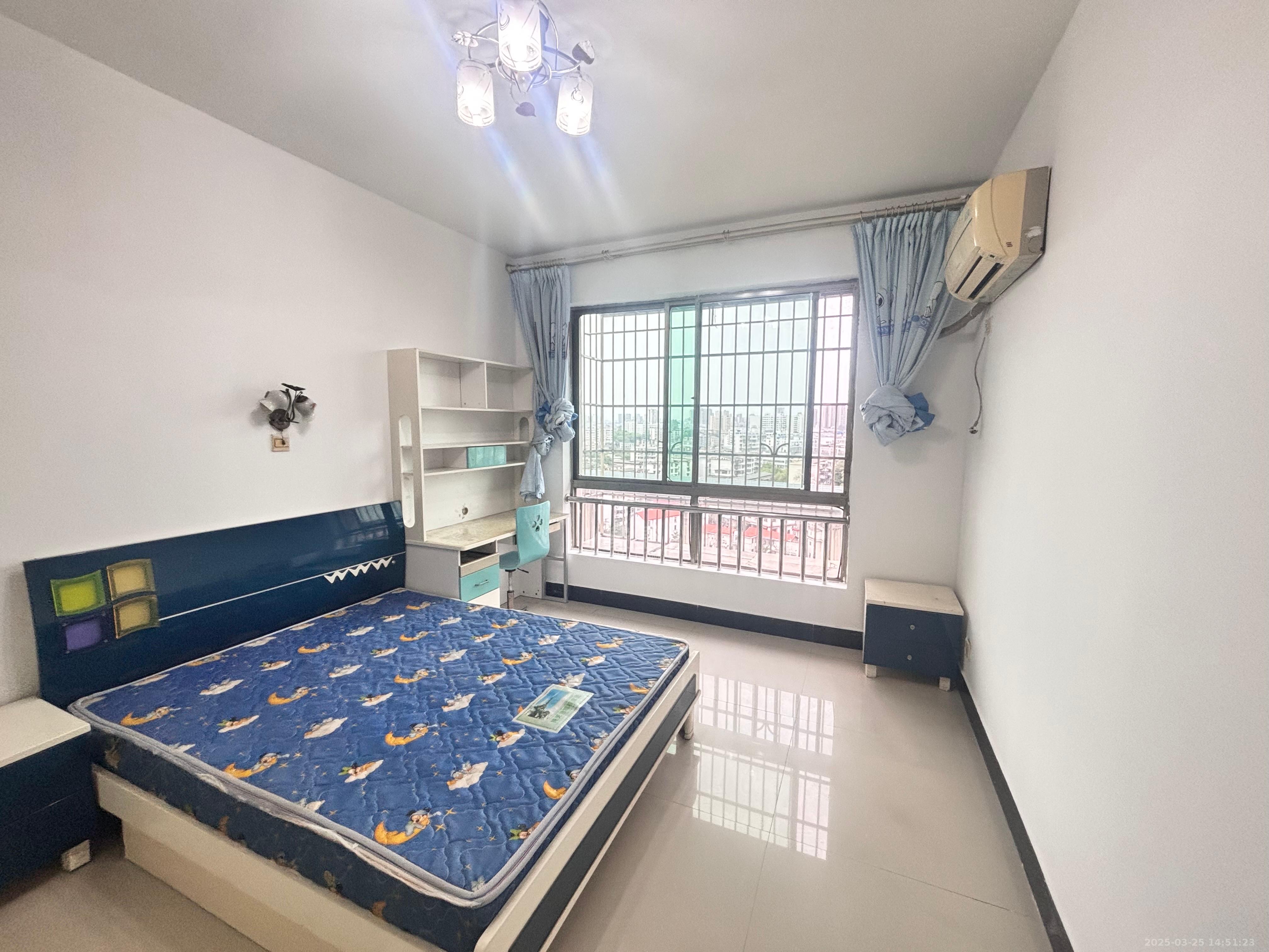 政华嘉园  2室2厅1卫    1500.0元/月 政华嘉园  2室2厅1卫    1500.0元/月室内图