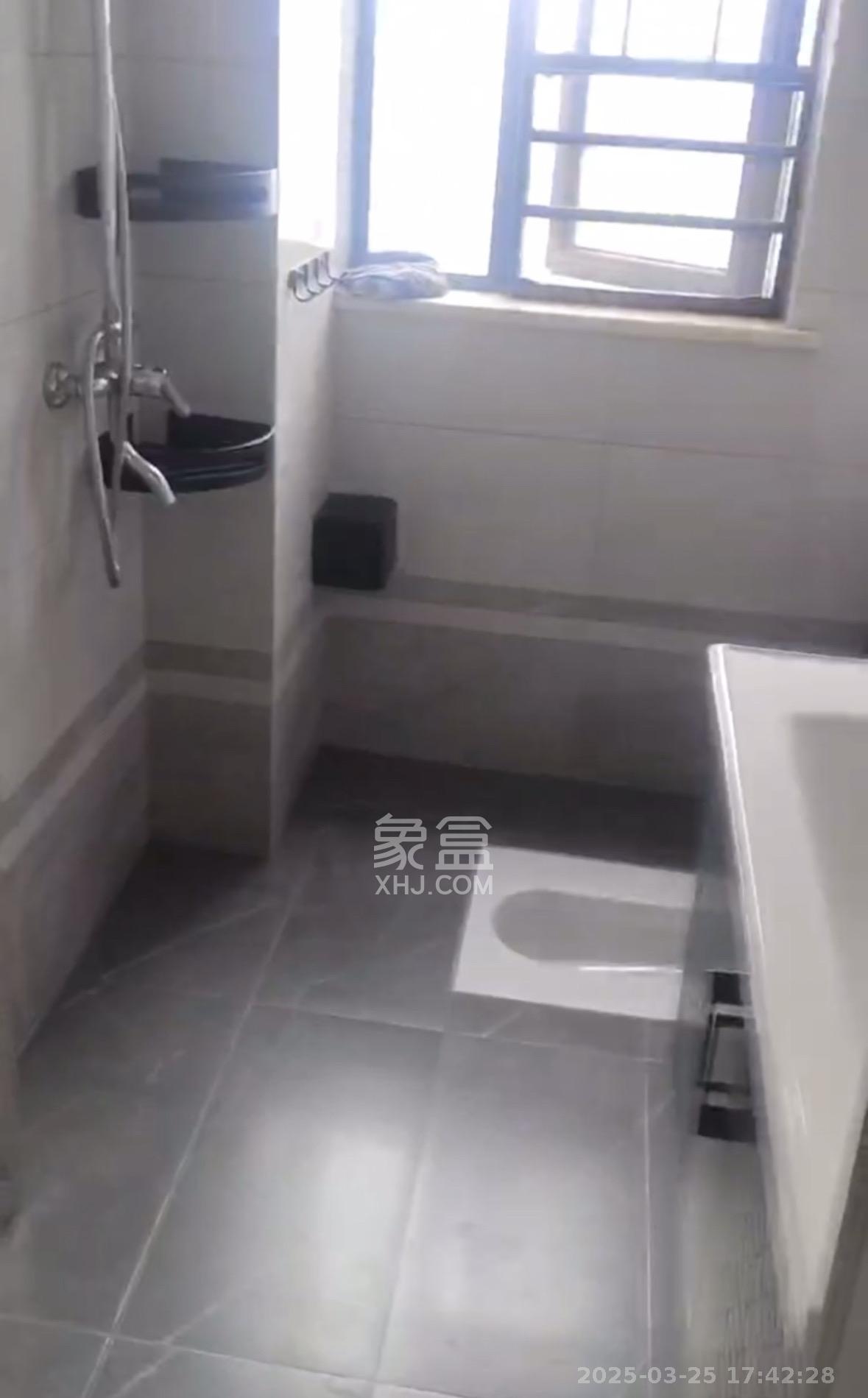 金南家园三期 2室2厅1卫 2200.0元/月 金南家园三期 2室2厅1卫 2200.0元/月室内图