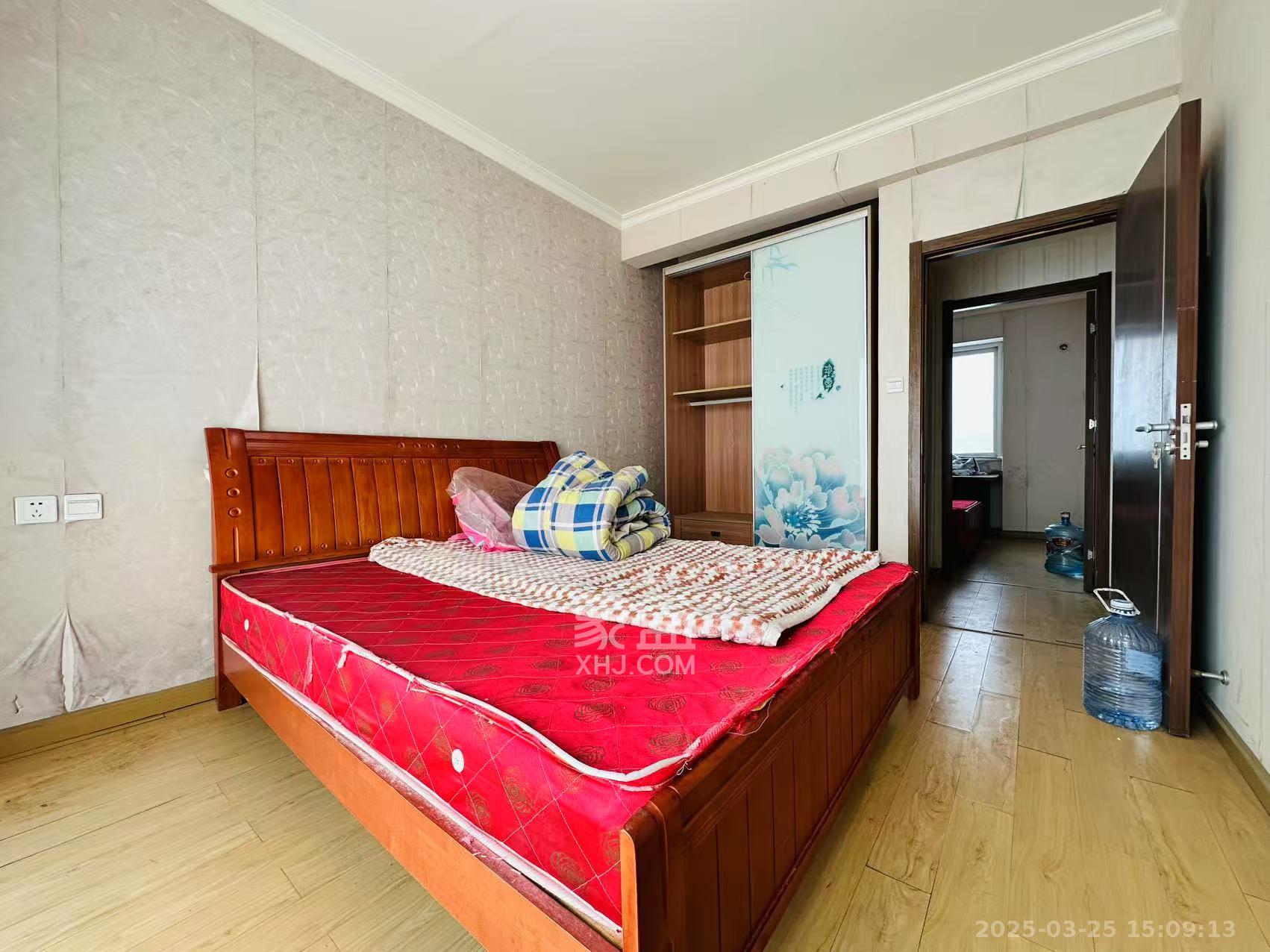 福泽园 3室2厅1卫 2100.0元/月 福泽园 3室2厅1卫 2100.0元/月室内图